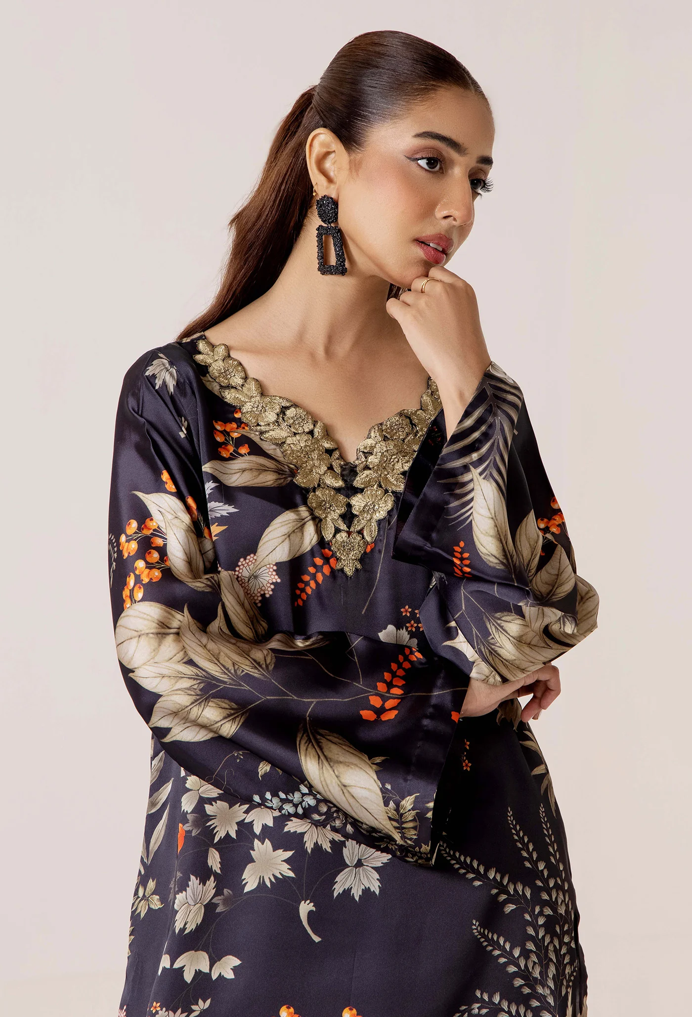 2-PC EMB SILK 7631 - Image 2