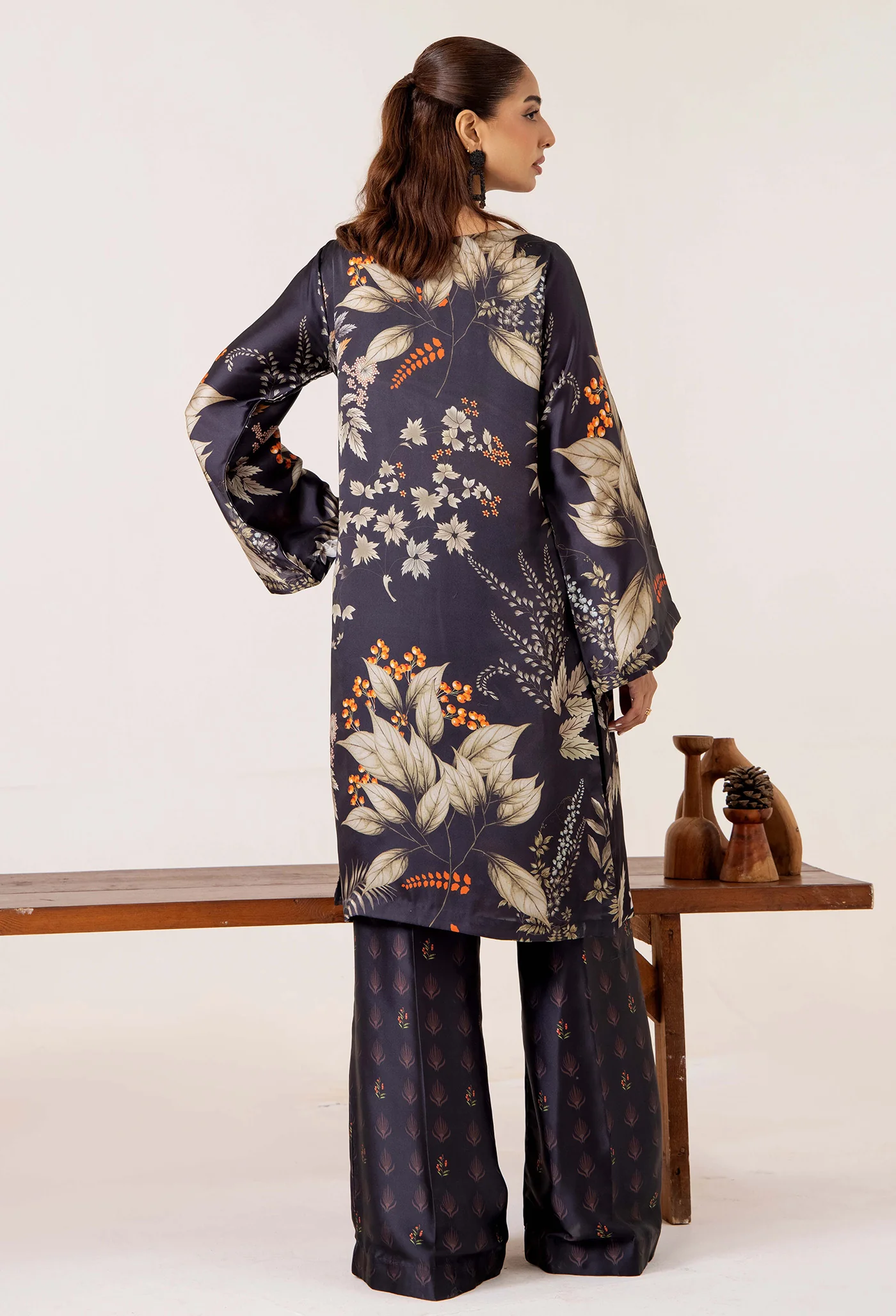 2-PC EMB SILK 7631 - Image 4
