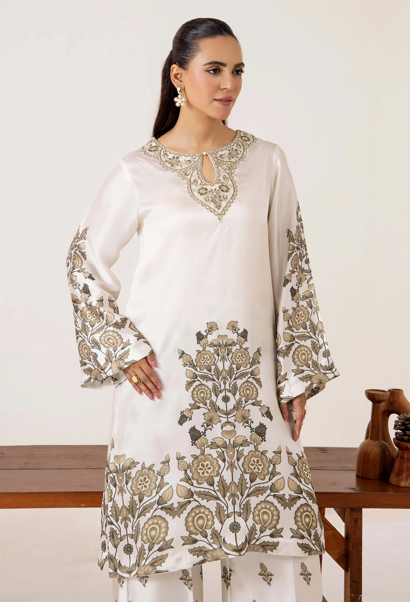 2-PC EMB SILK 7632 - Image 4