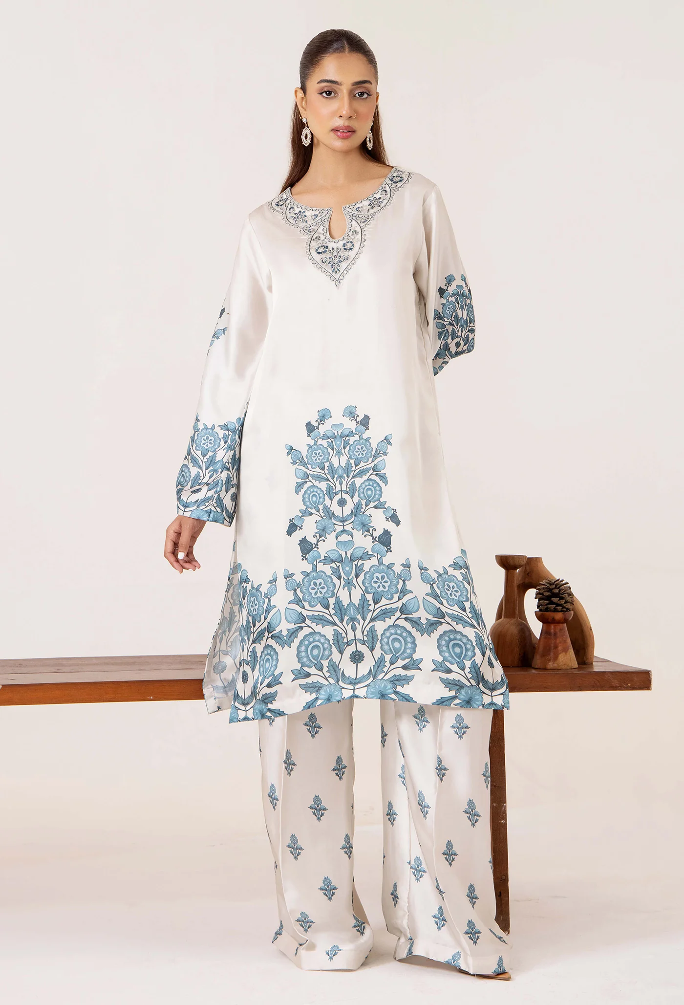 2-PC EMB SILK 7633 - Image 3