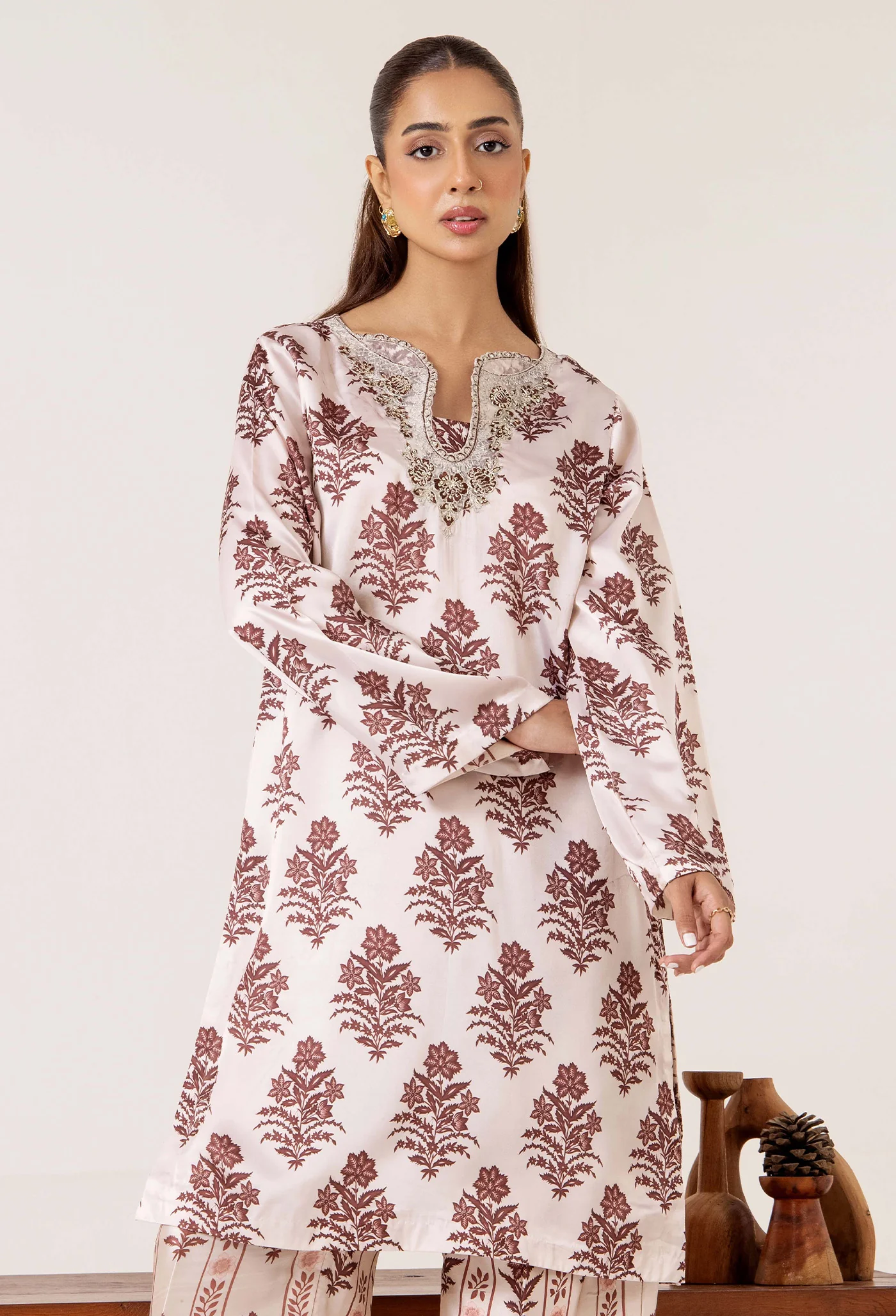 2-PC EMB SILK 7635 - Image 4