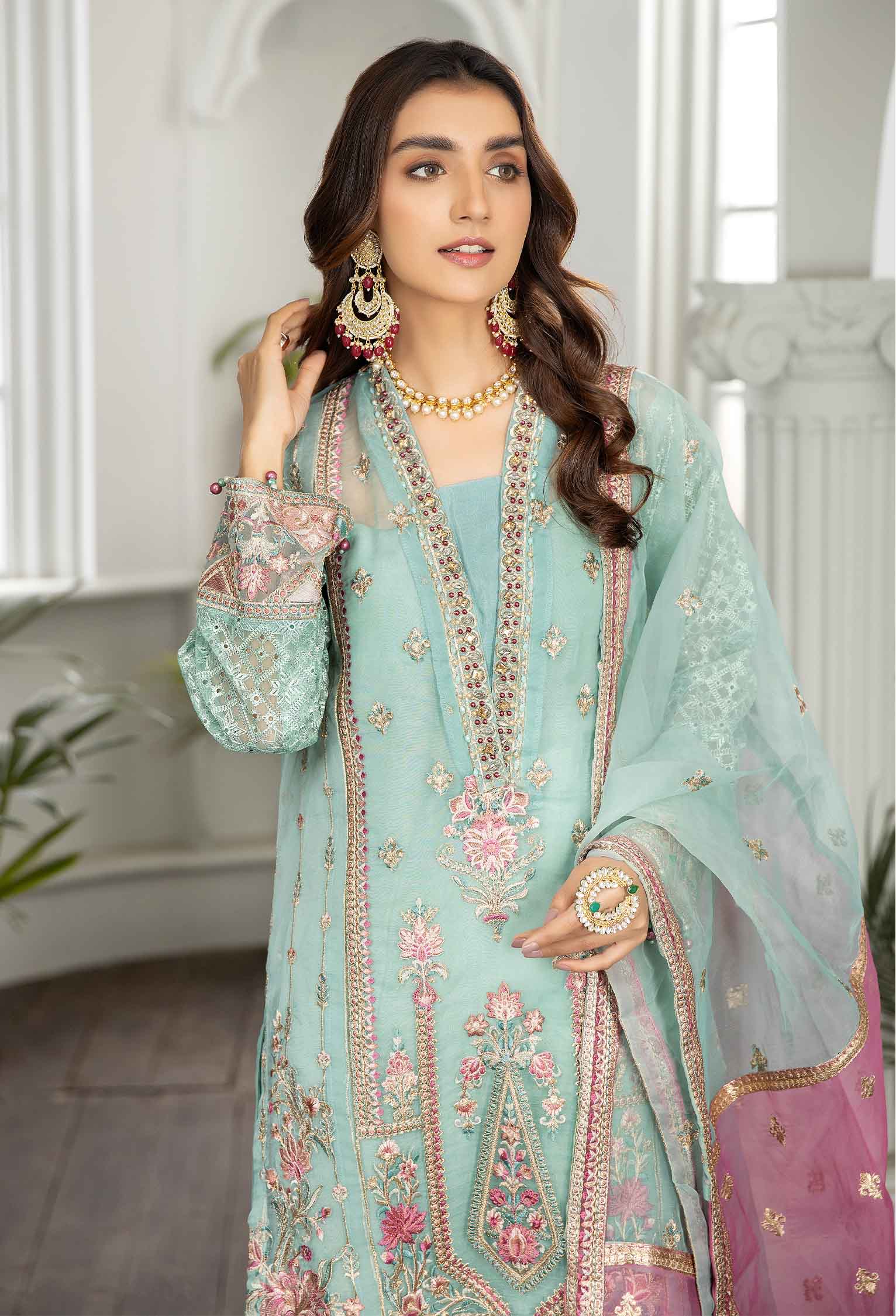 5061 - Amira - Image 3