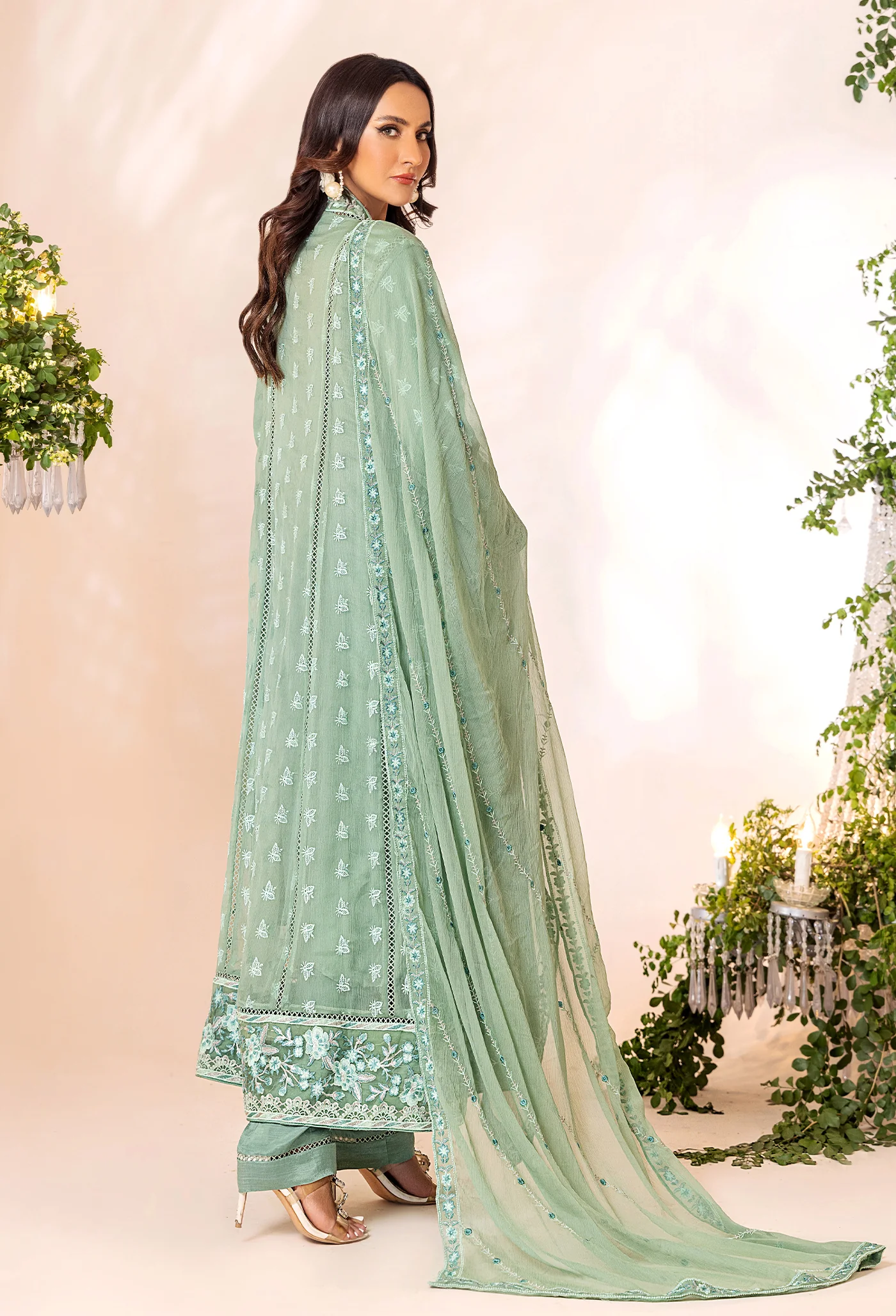 Adan's Luxe 5318 - Image 2