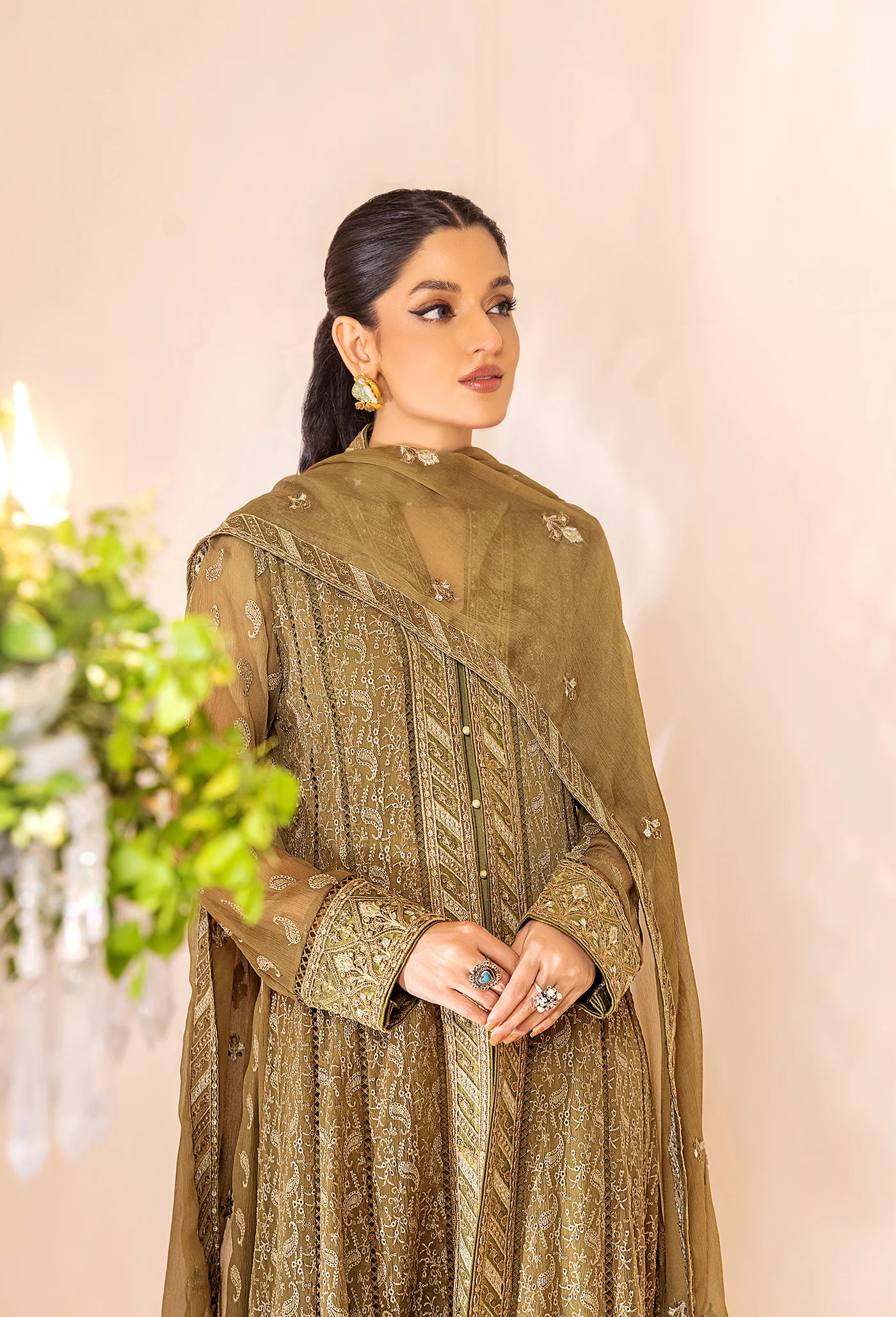 Adan's Luxe 5319 - Image 3