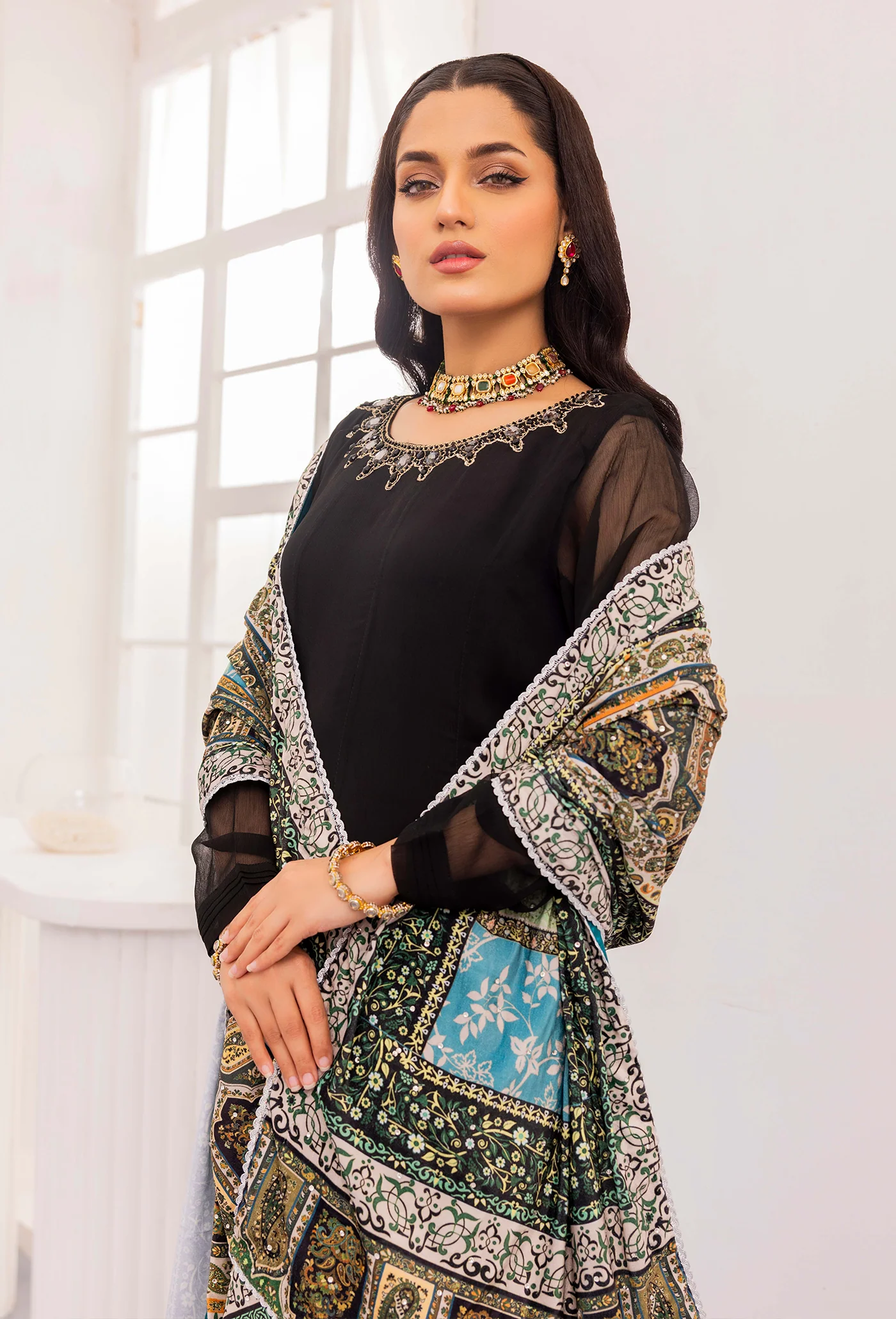 Adan's Velvet- Shawl 5439 - Image 2