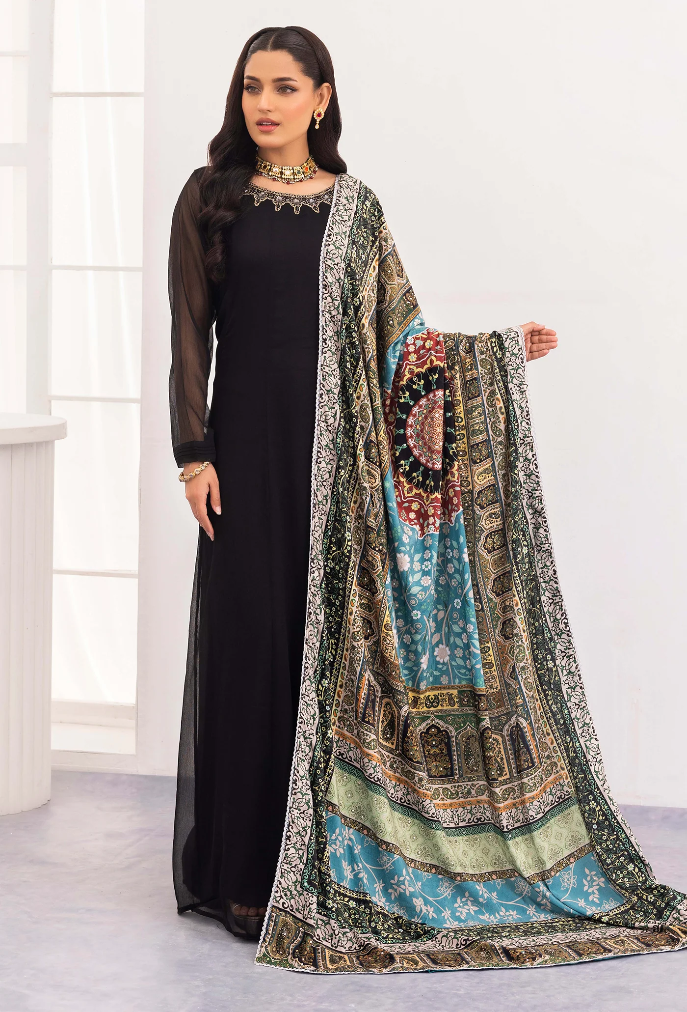 Adan's Velvet- Shawl 5439 - Image 3