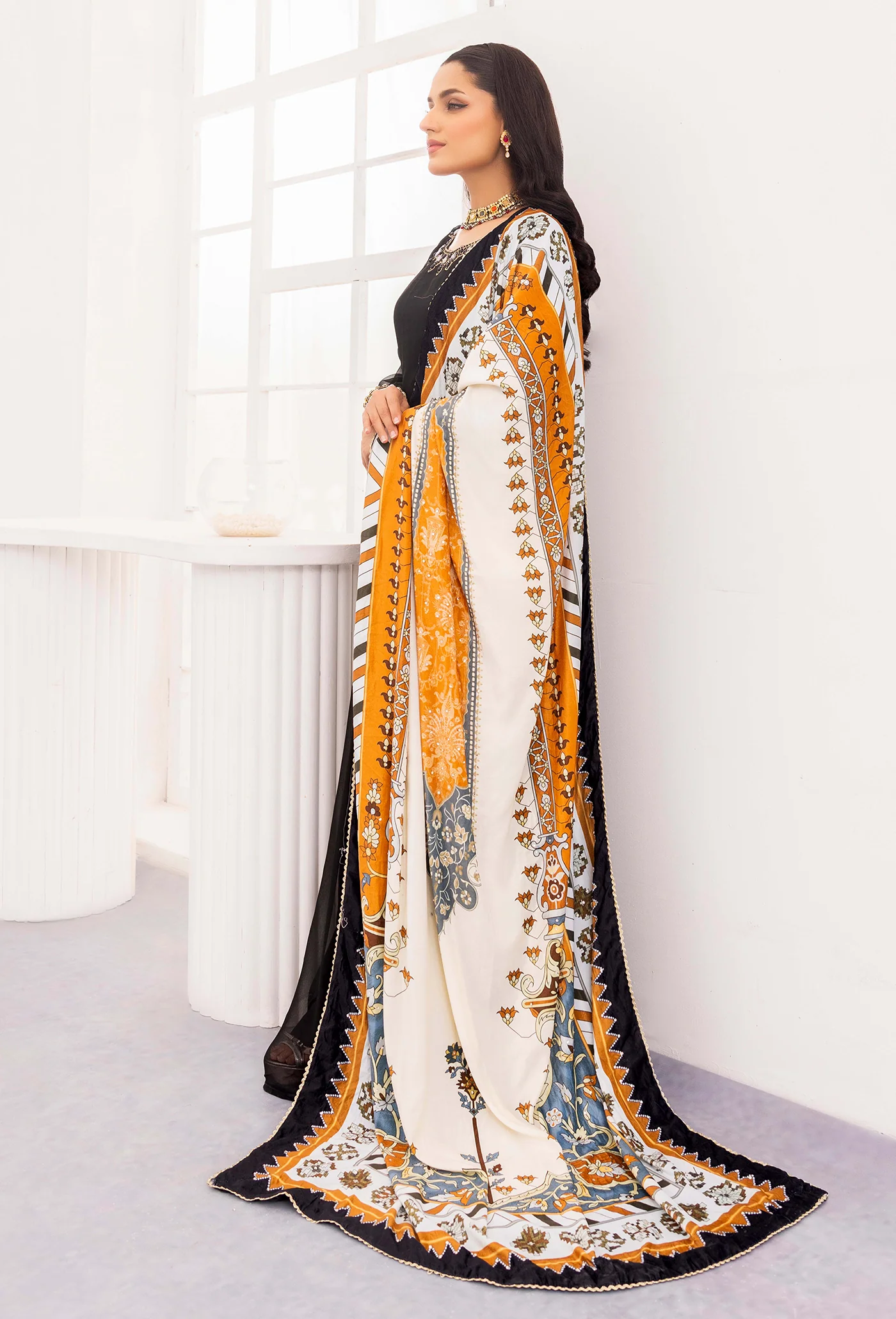 Adan's Velvet- Shawl 5442 - Image 2