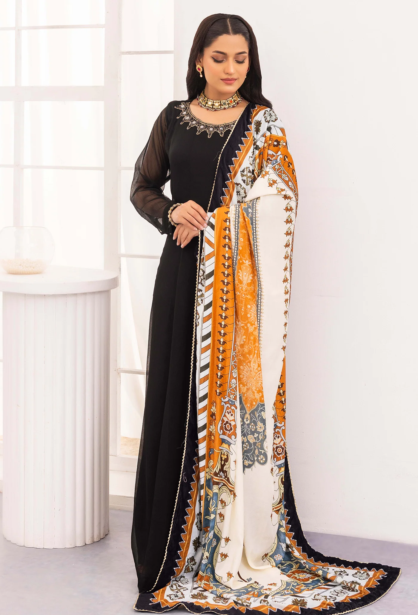 Adan's Velvet- Shawl 5442 - Image 4