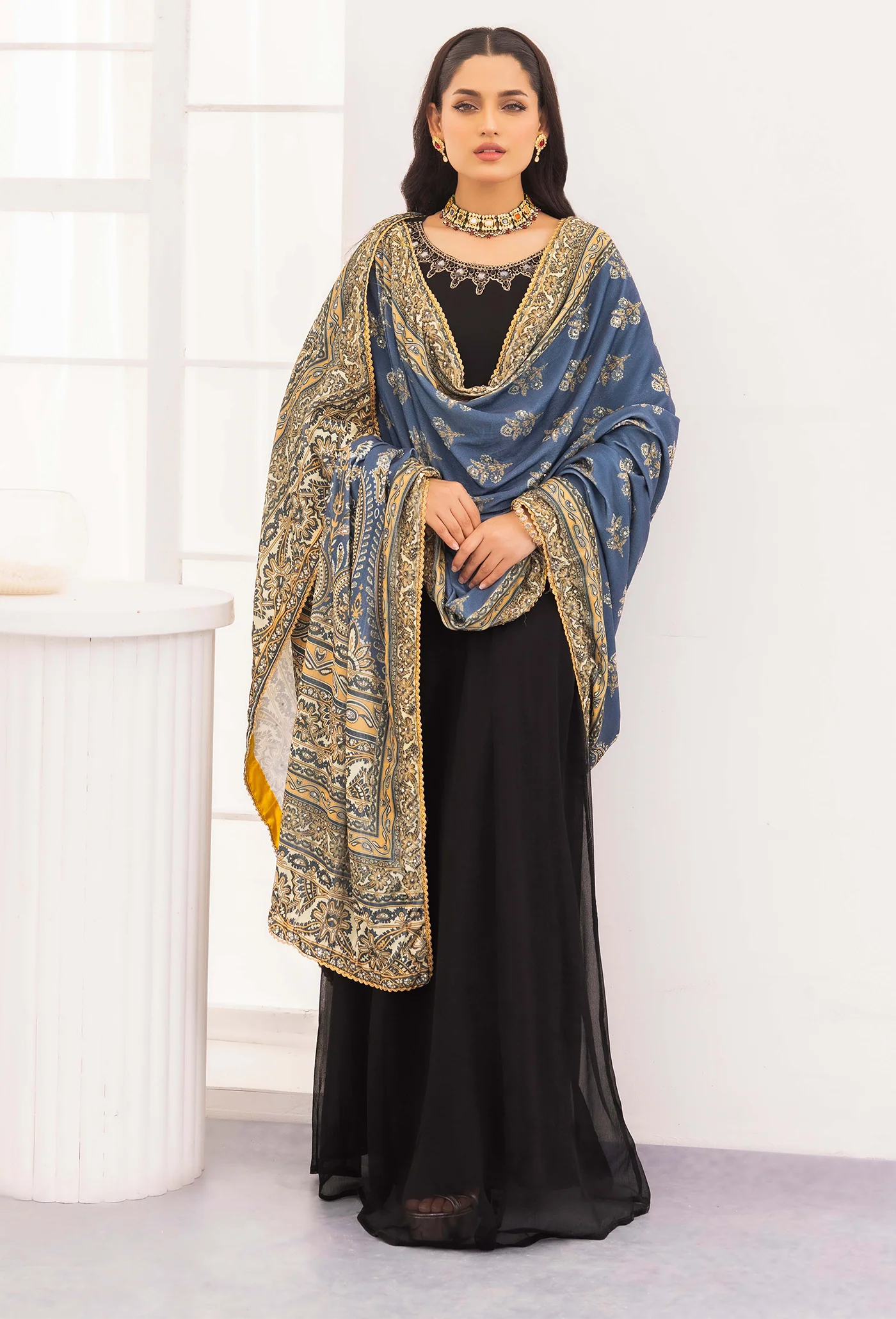 Adan's Velvet- Shawl 5444 - Image 2