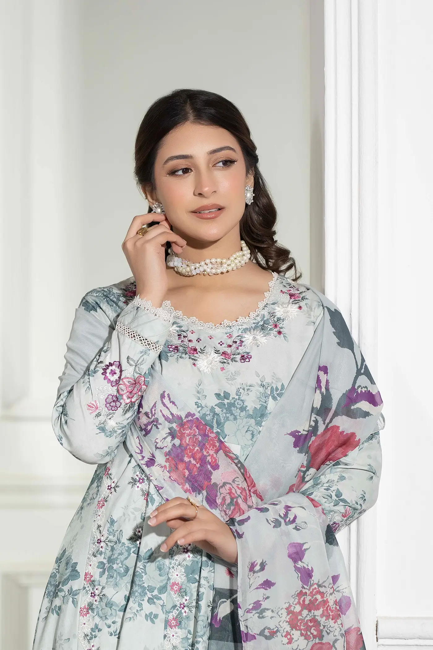 AFFAIR 1525 - Image 2