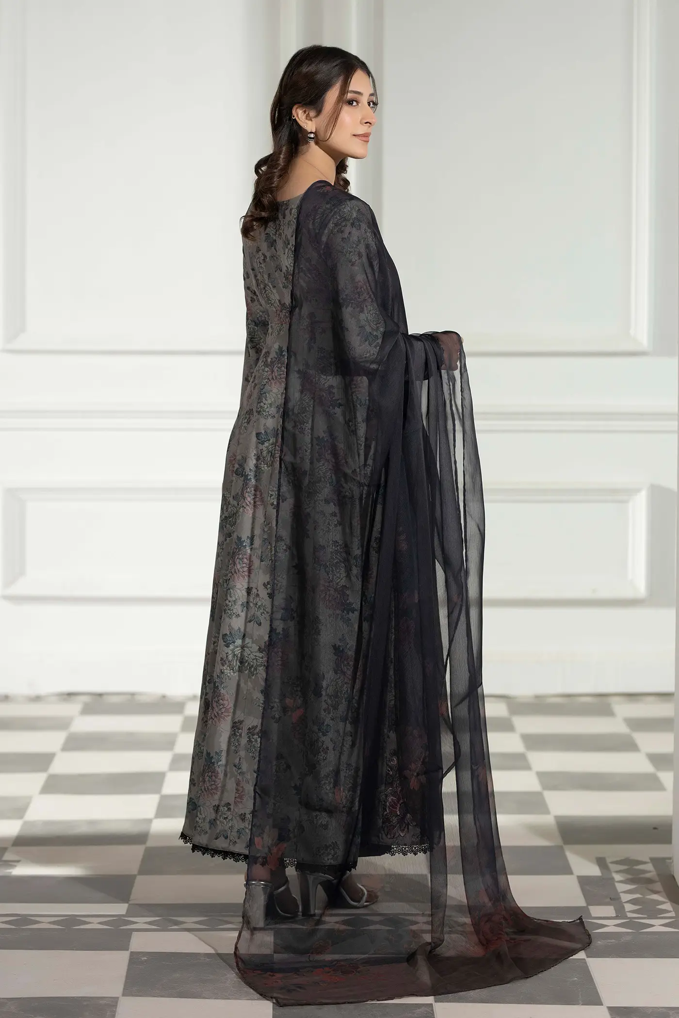 AFFAIR 1527 - Image 2