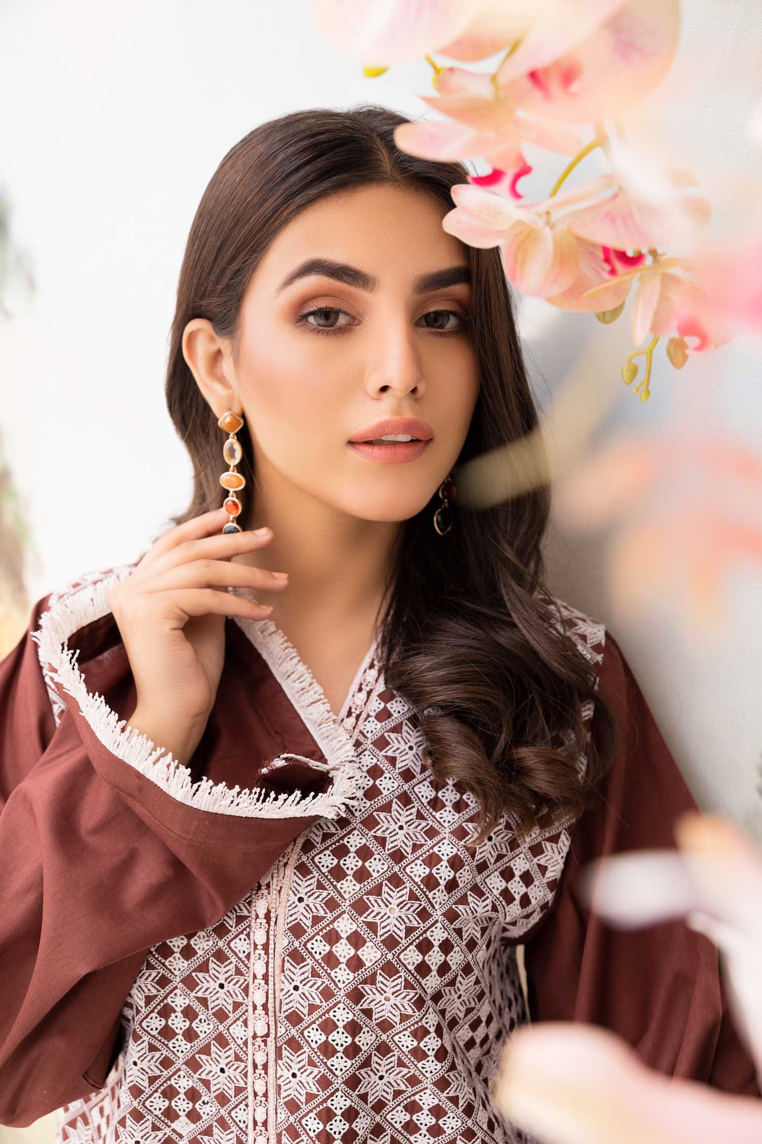 Alluring - Embroidered Schiflli Lawn Stitched - Image 3