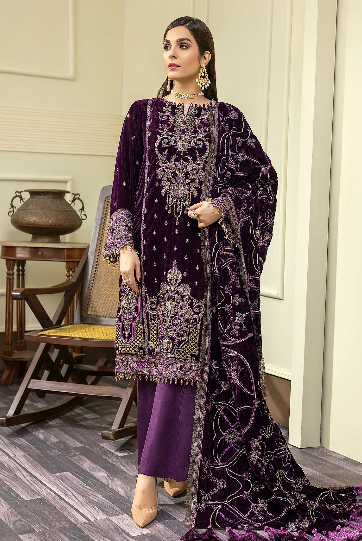 Anemone - Embroidered Velvet 3PC