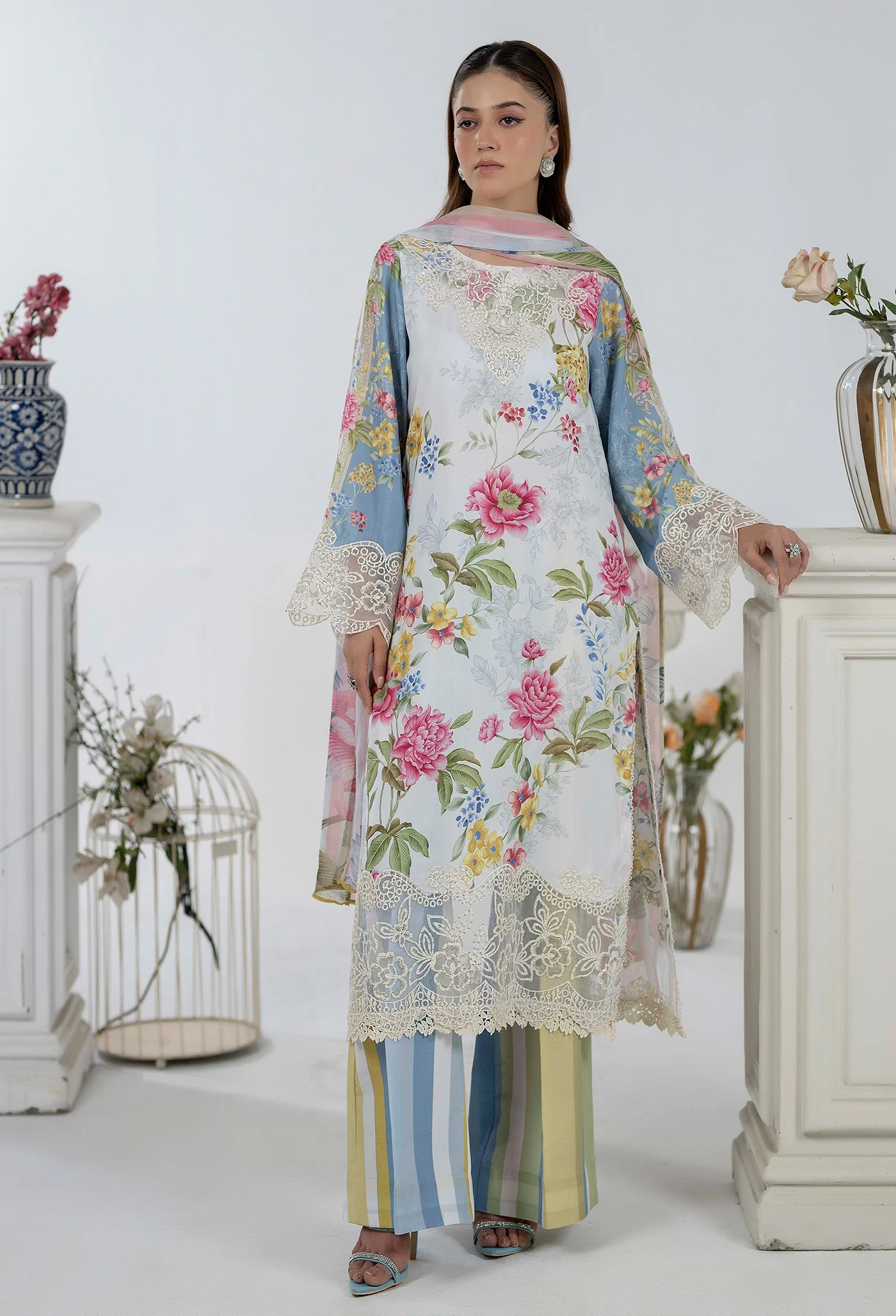 ARWA 101213 - Image 2