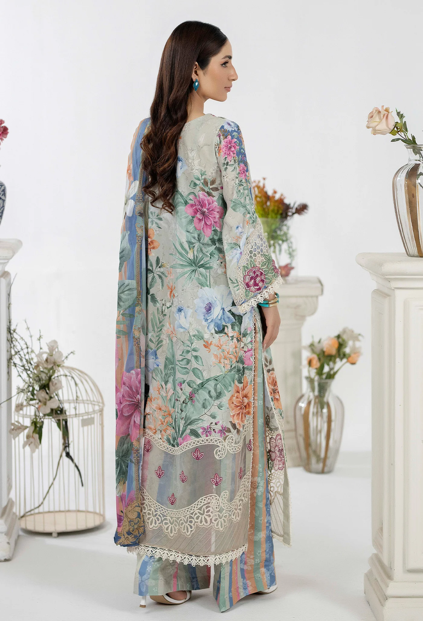 ARWA 101215 - Image 3