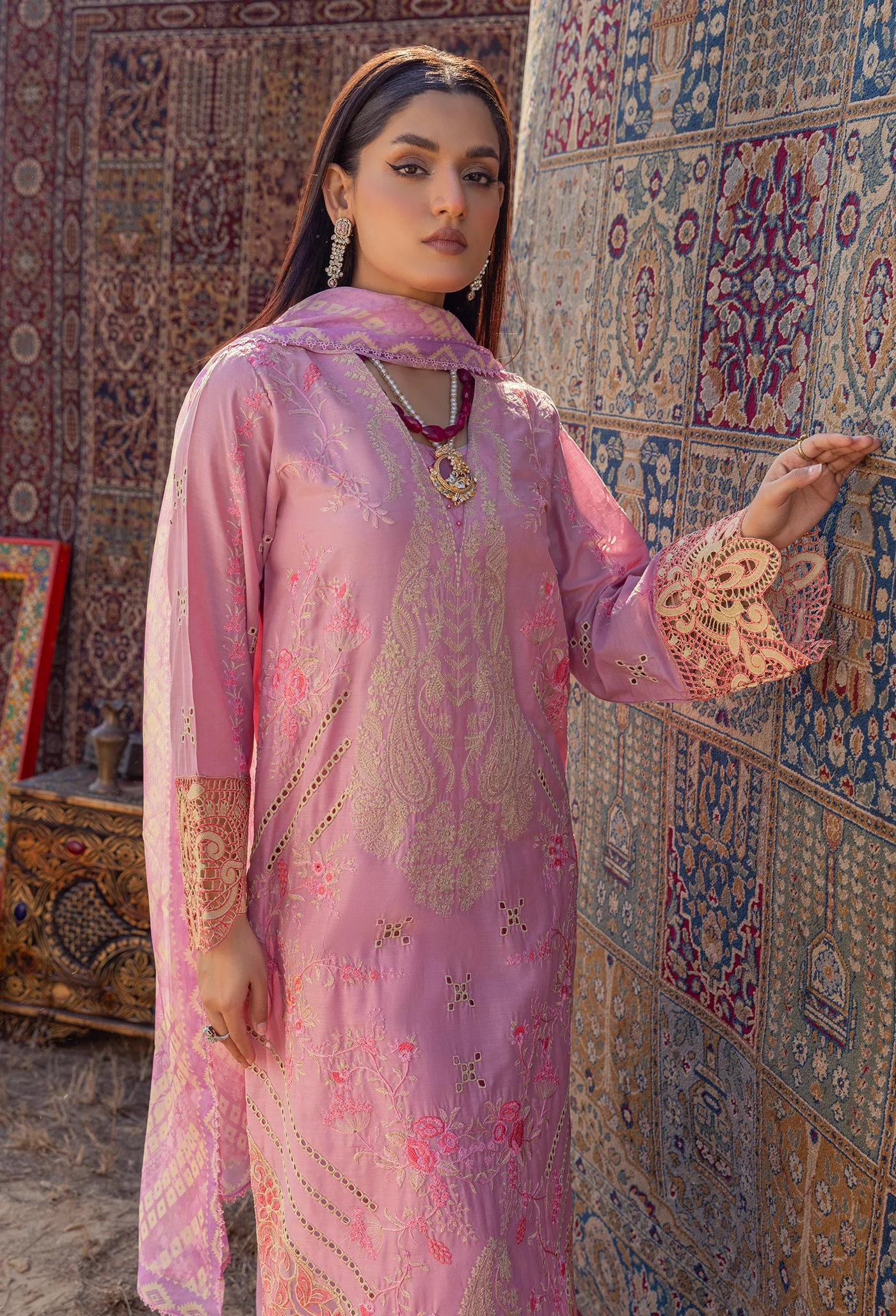 ATTIRE 2 - Image 4