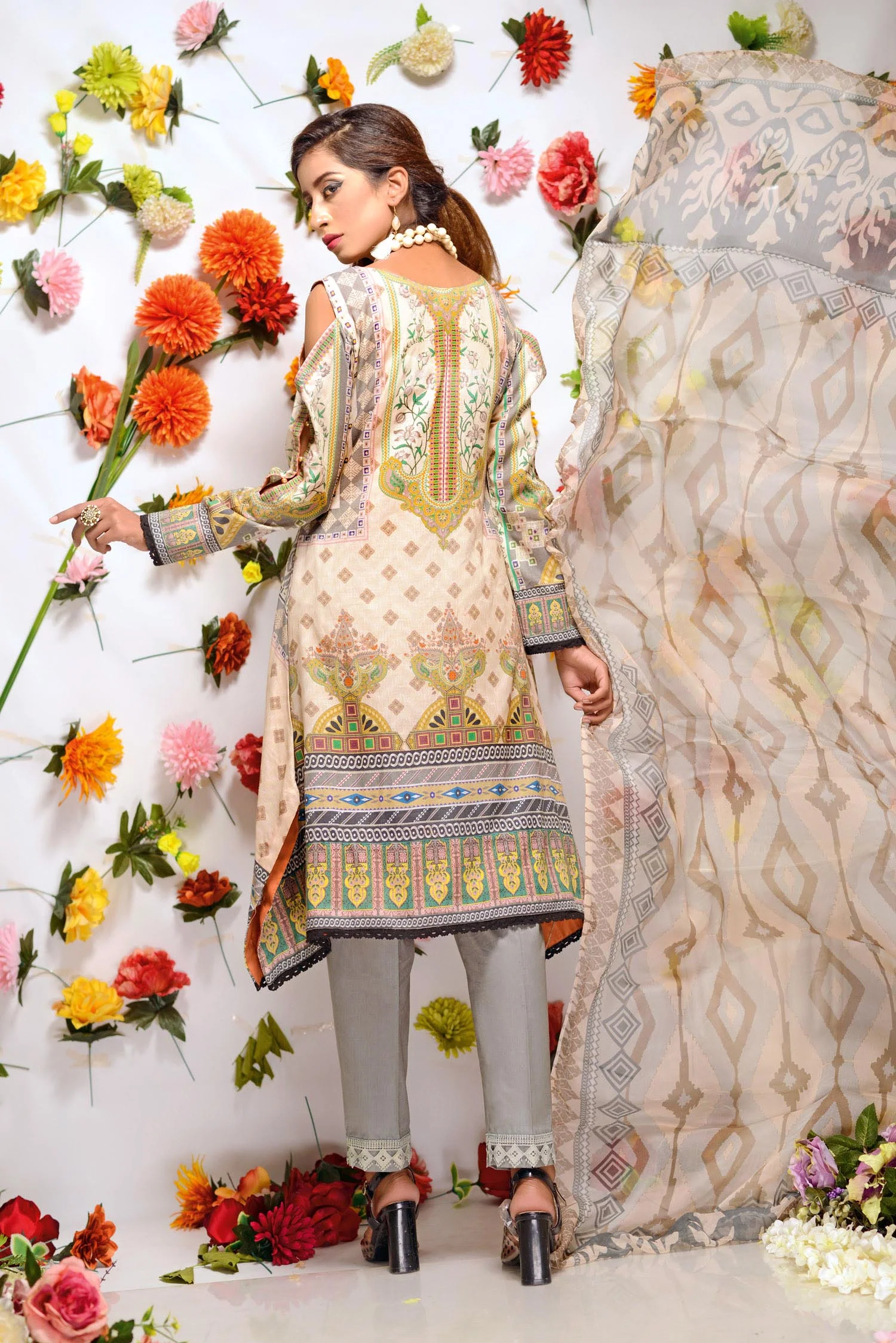 Averly - Digital Printed and Embroidered Lawn 3PC - Image 2