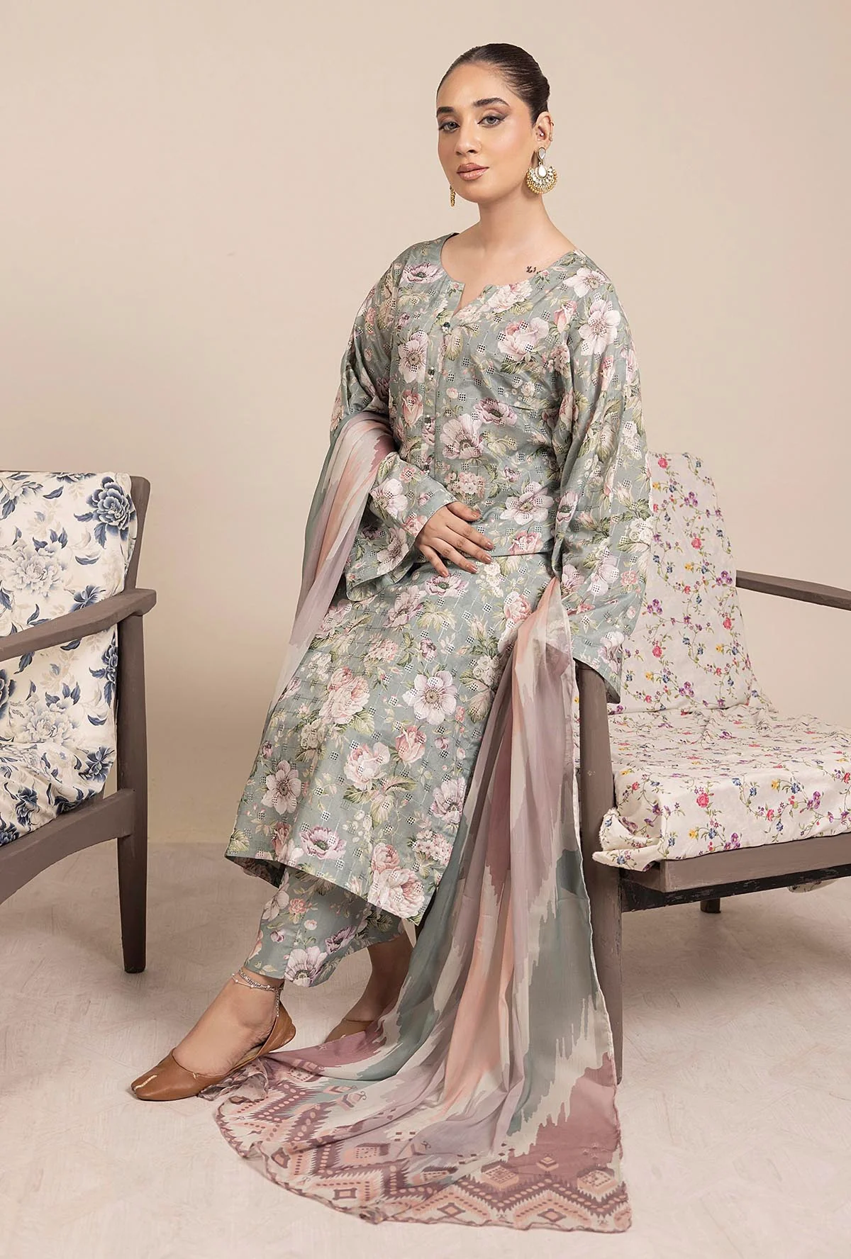 BASIC CHIKANKARI 7711 - Image 3