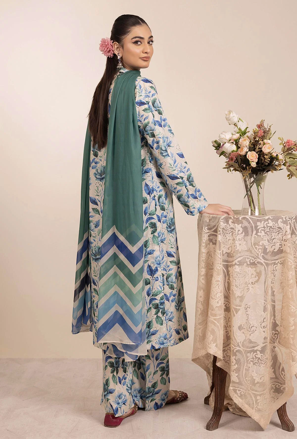 BASIC CHIKANKARI 7720 - Image 2