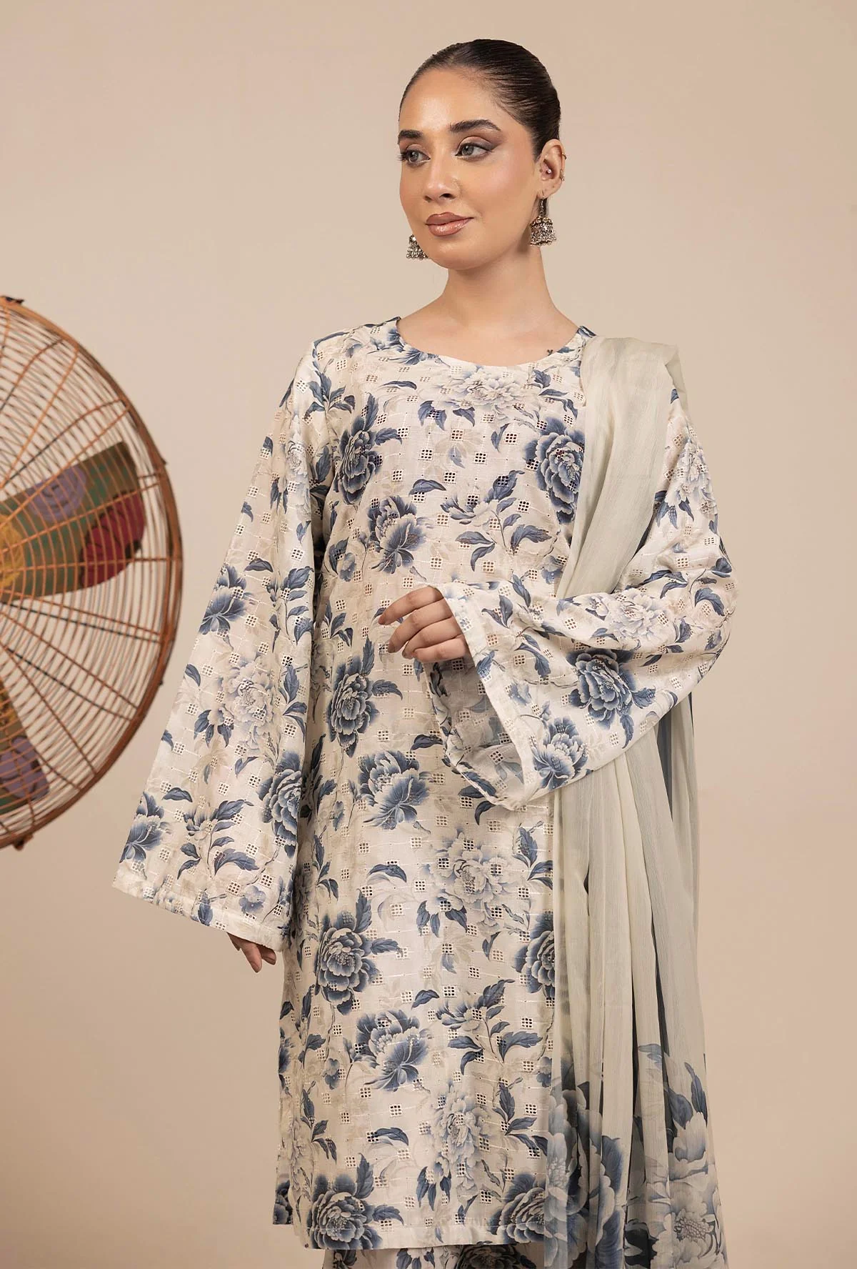 BASIC CHIKANKARI 7725 - Image 3