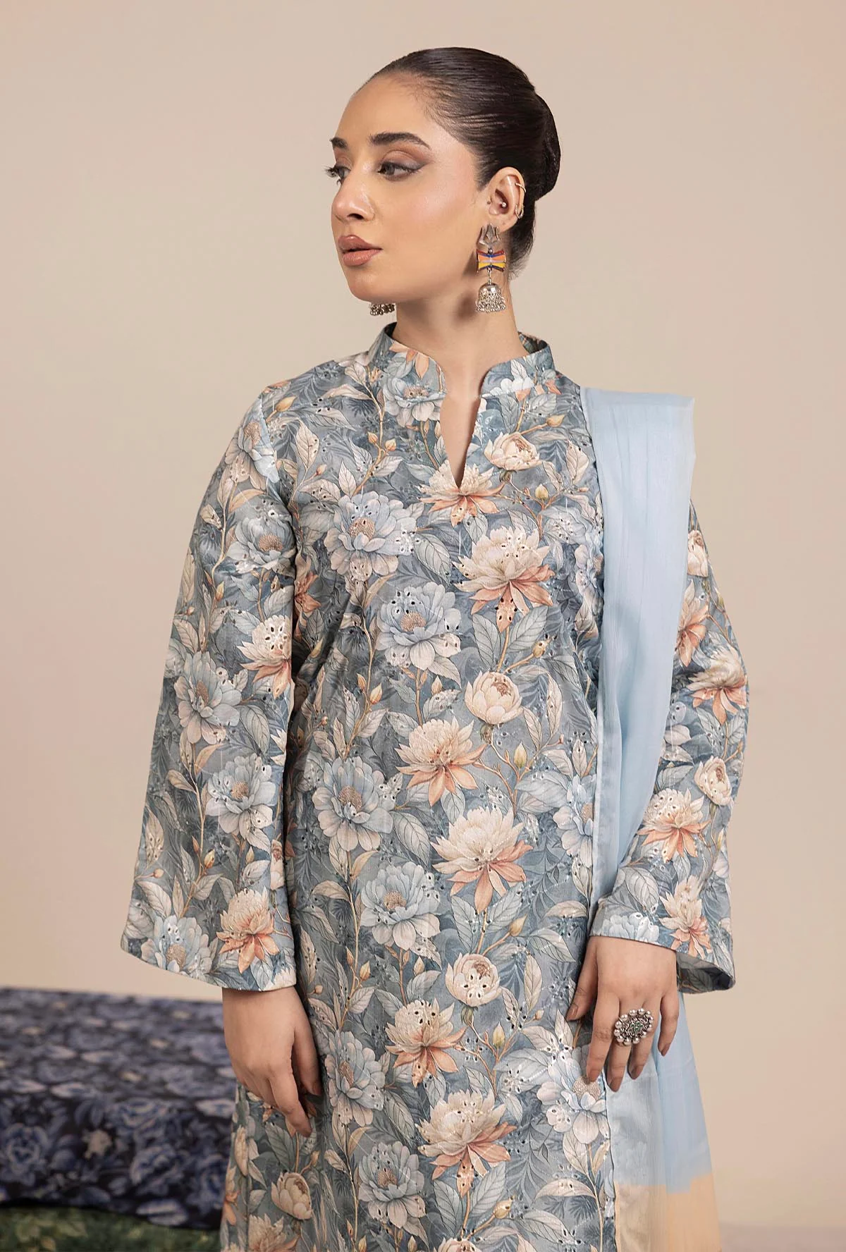 BASIC CHIKANKARI 7727 - Image 3