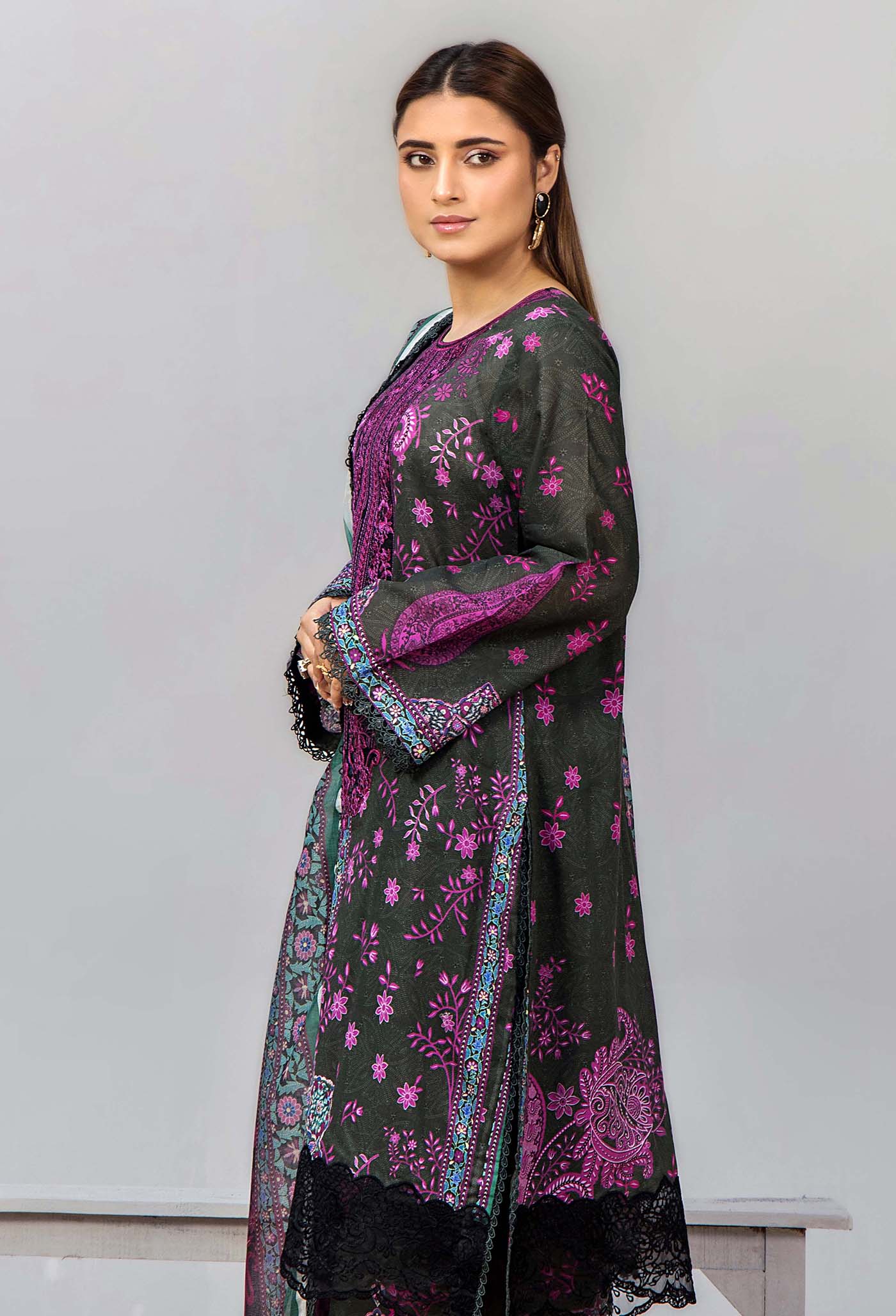 BASIC PRINT'S 757548 - Image 3
