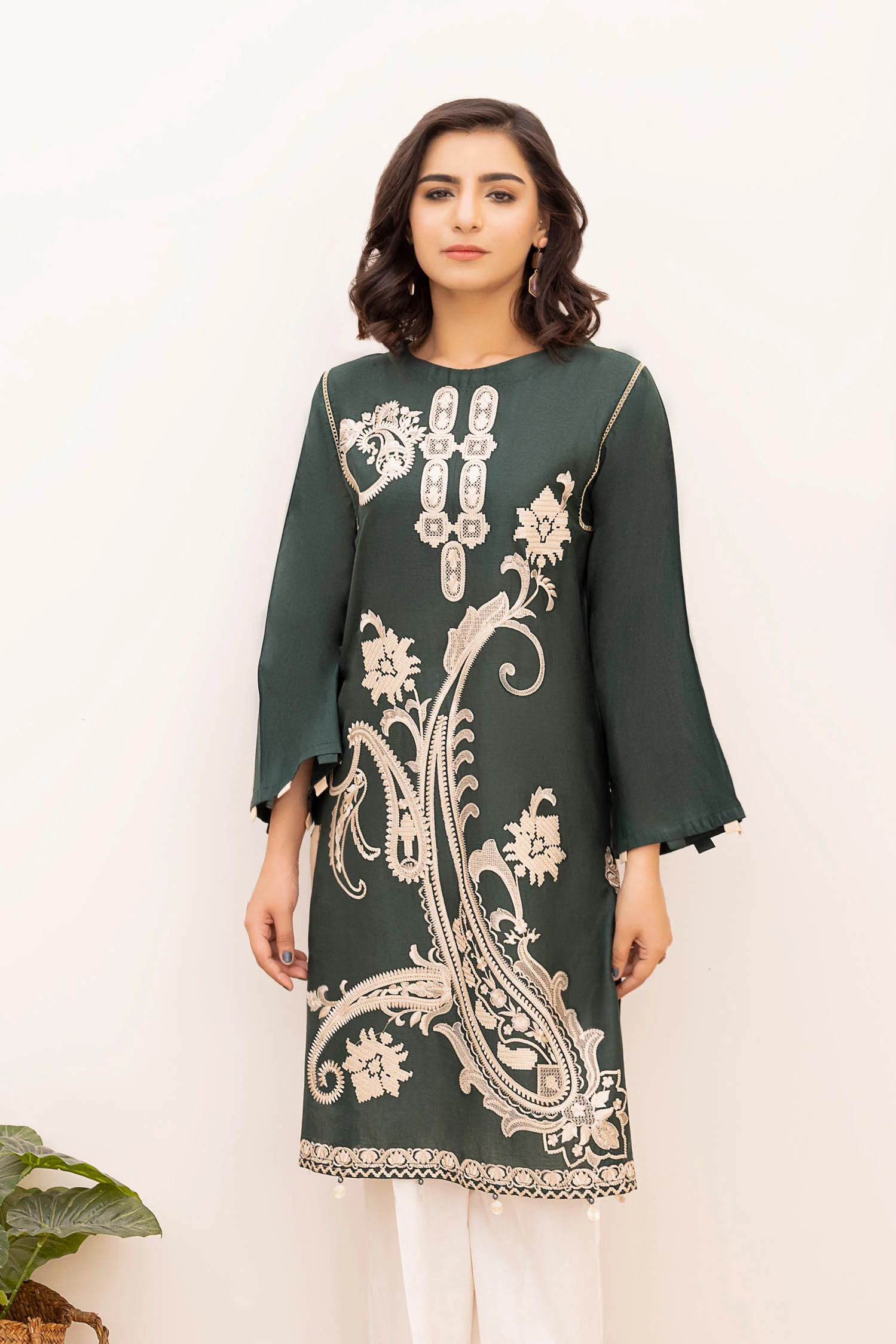 Basil - Embroidered Lawn Pret