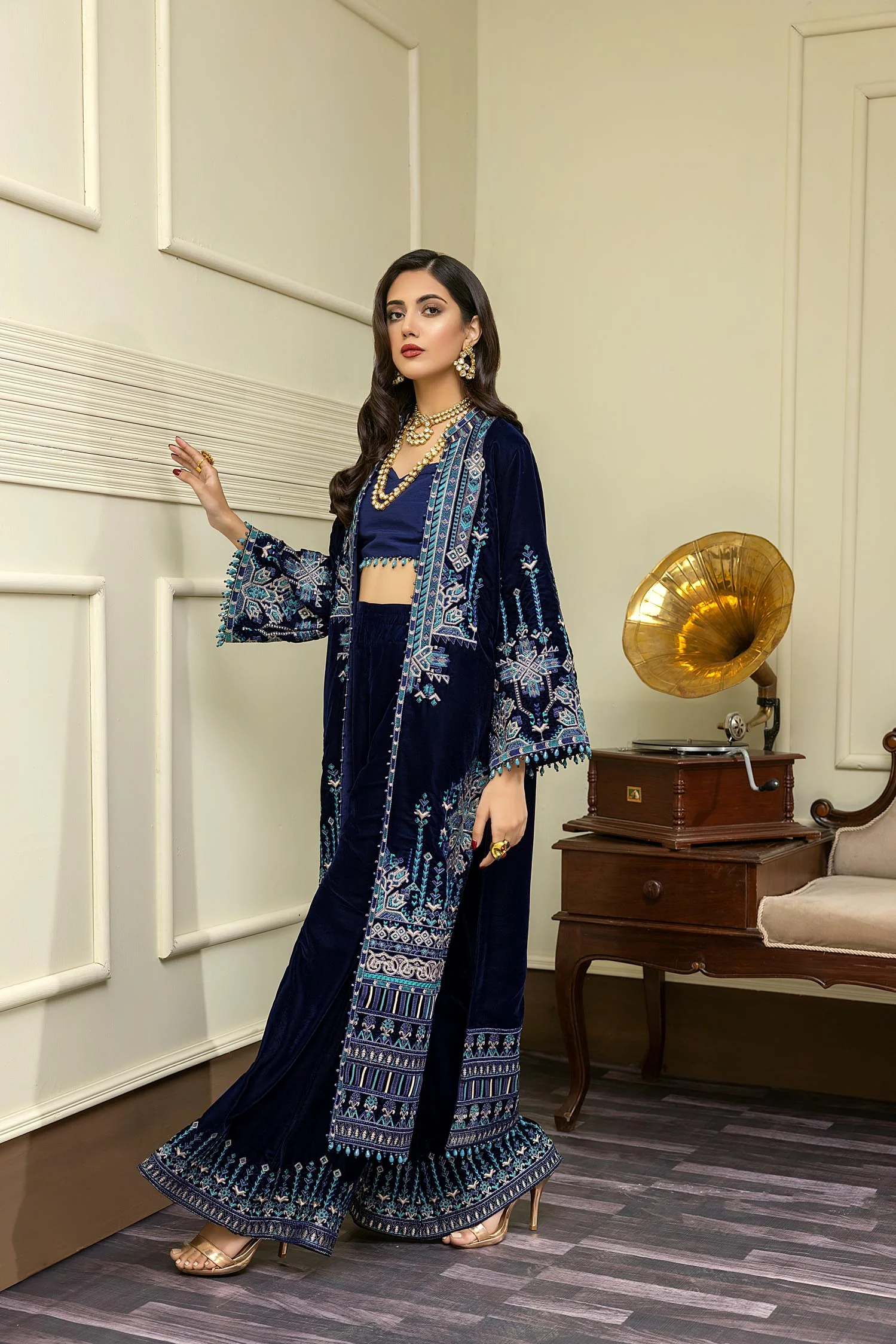 Berry Spray - Embroidered Velvet 3PC - Image 4