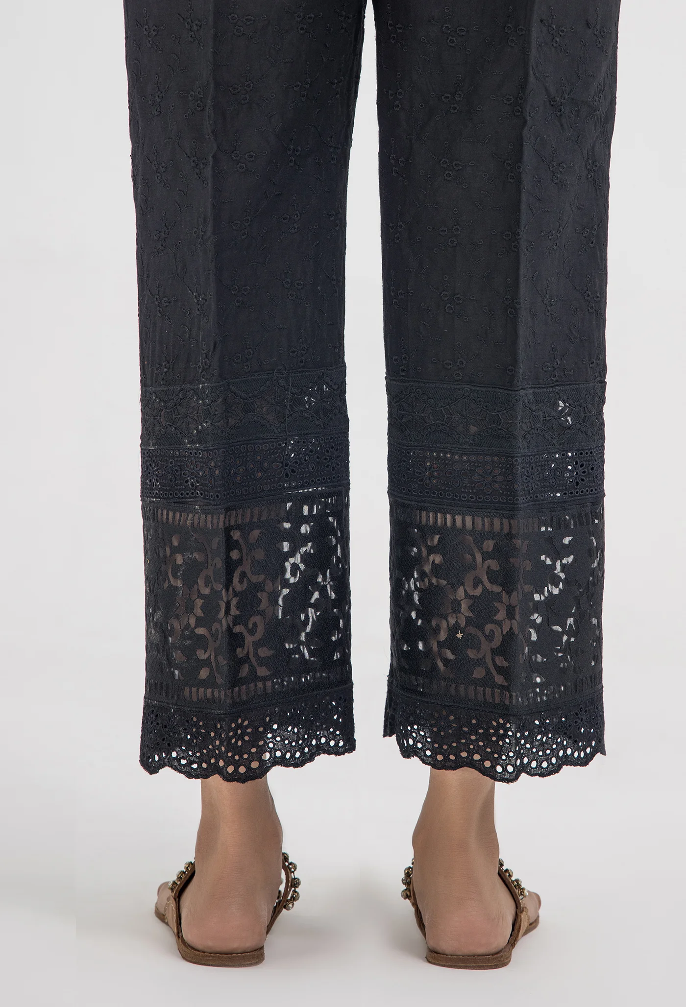 Black Bottom 5223 - Image 3