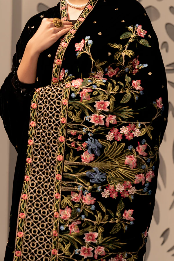 Black Iris - Embroidered Velvet Shawl - Image 3