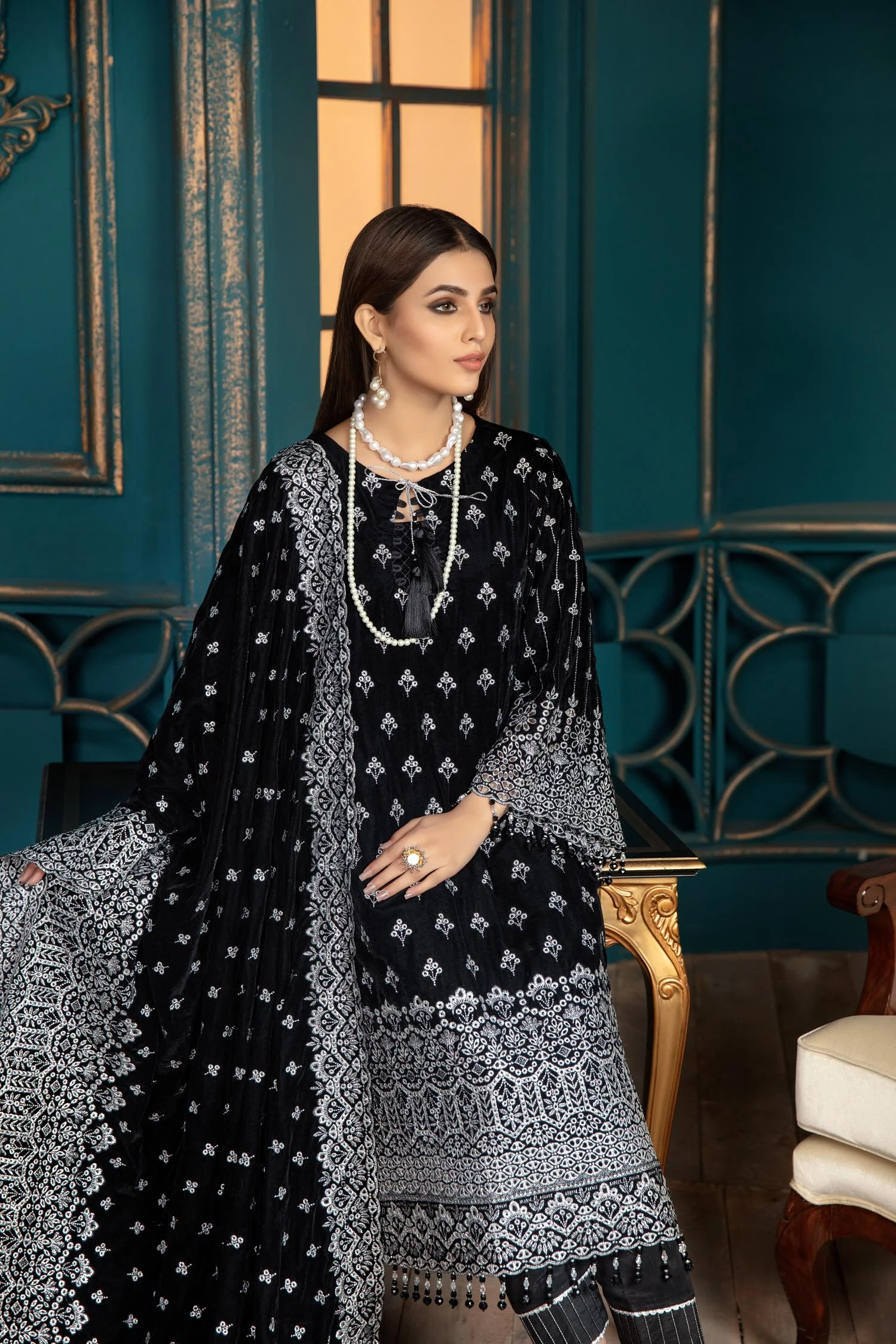 Black Rose - Embroidered Velvet 3 piece - Image 6