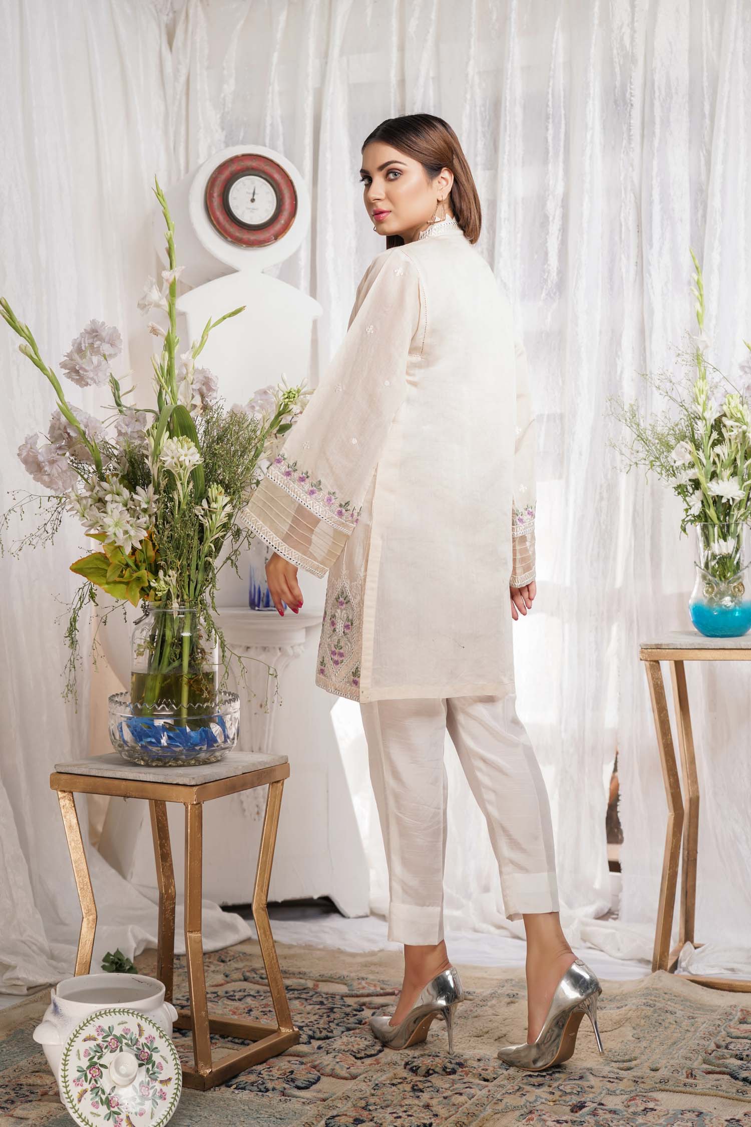 Blunt - Embroidered Paper Silk Stitch Kurti - Image 3