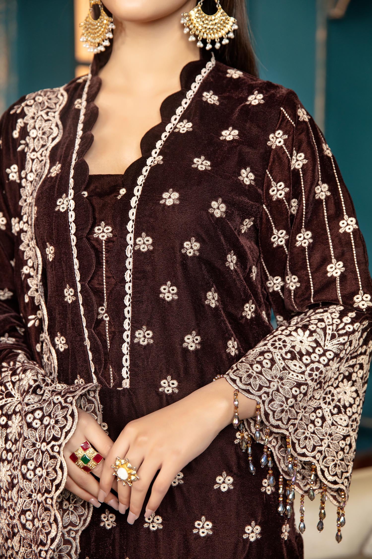Botanical - Embroidered Velvet 3 piece - Image 6
