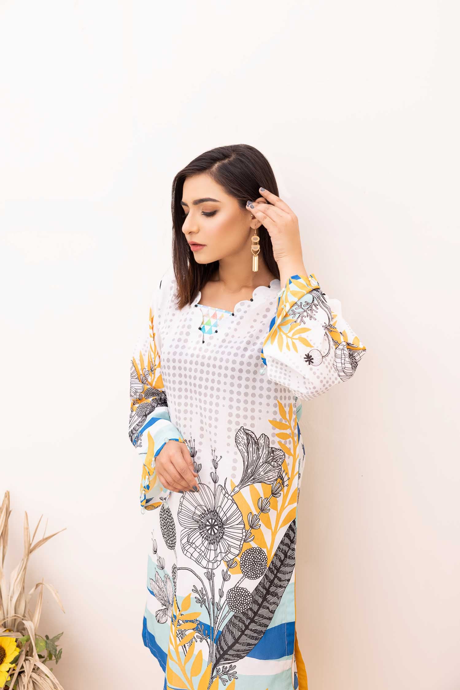 Bouse - Digital Printed Stitched Lawn Kurti - Image 4