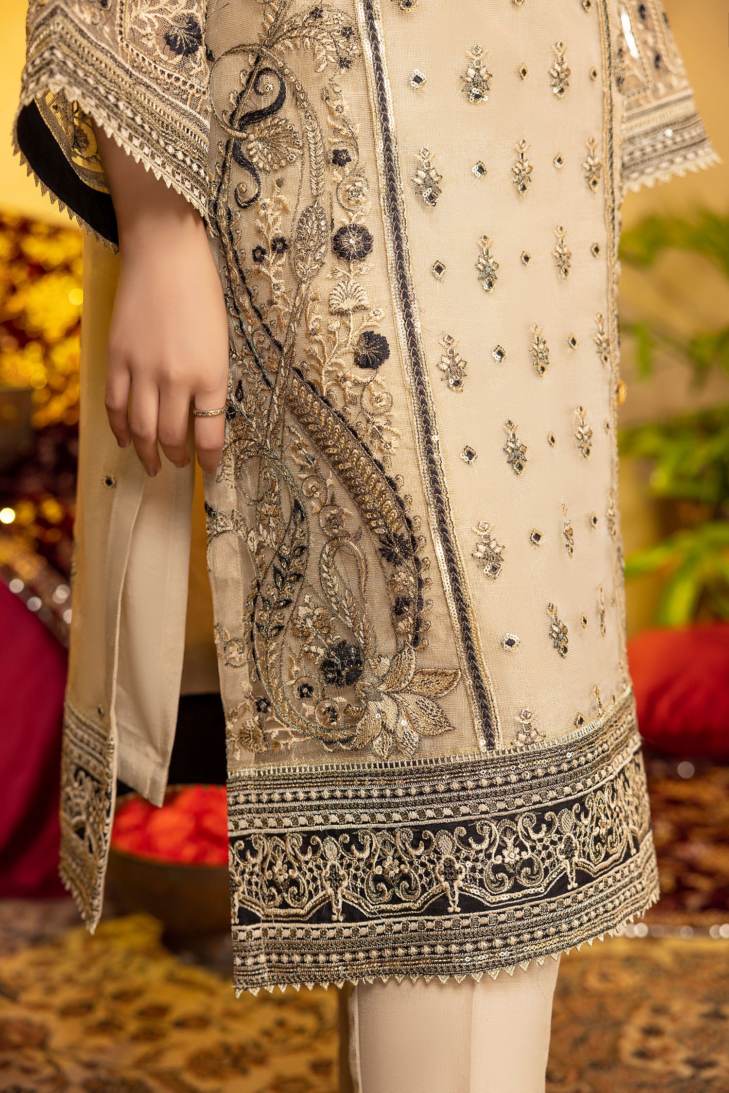 Bowdered - Embroidered Zari Net  Stitched 2PC - Image 4