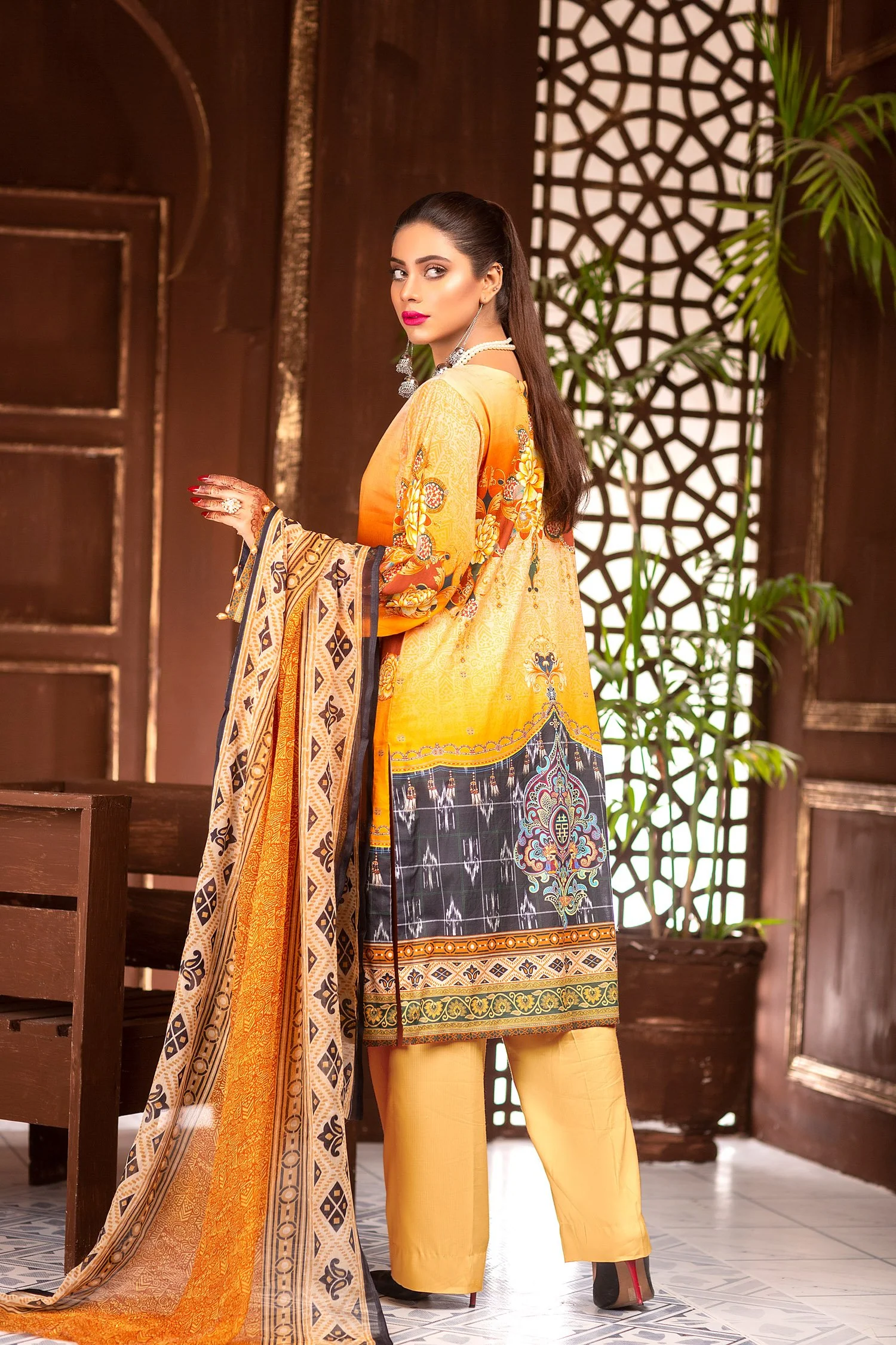 Burn Glow - Digital Printed & Embroidered Lawn Unstitch - Image 5