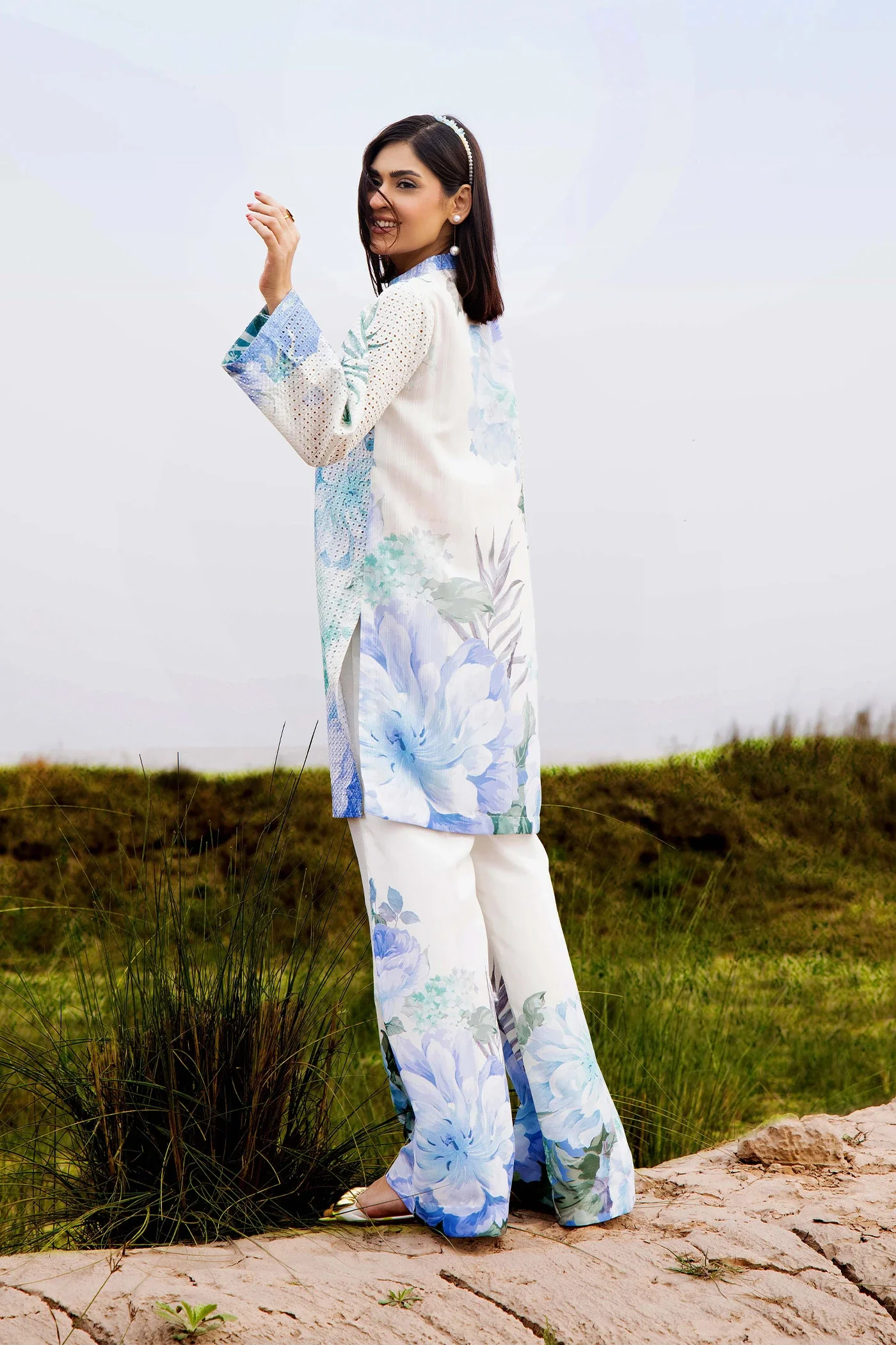 Camelia 4092 - Image 3
