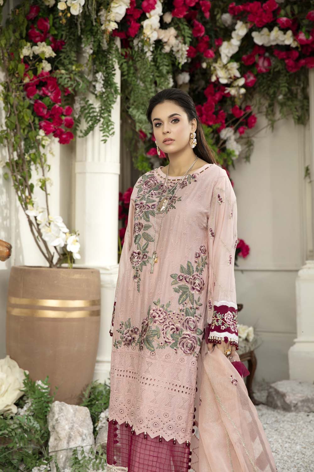 Cameo pink - Schiffli Embroidered Lawn (3PC) - Image 3