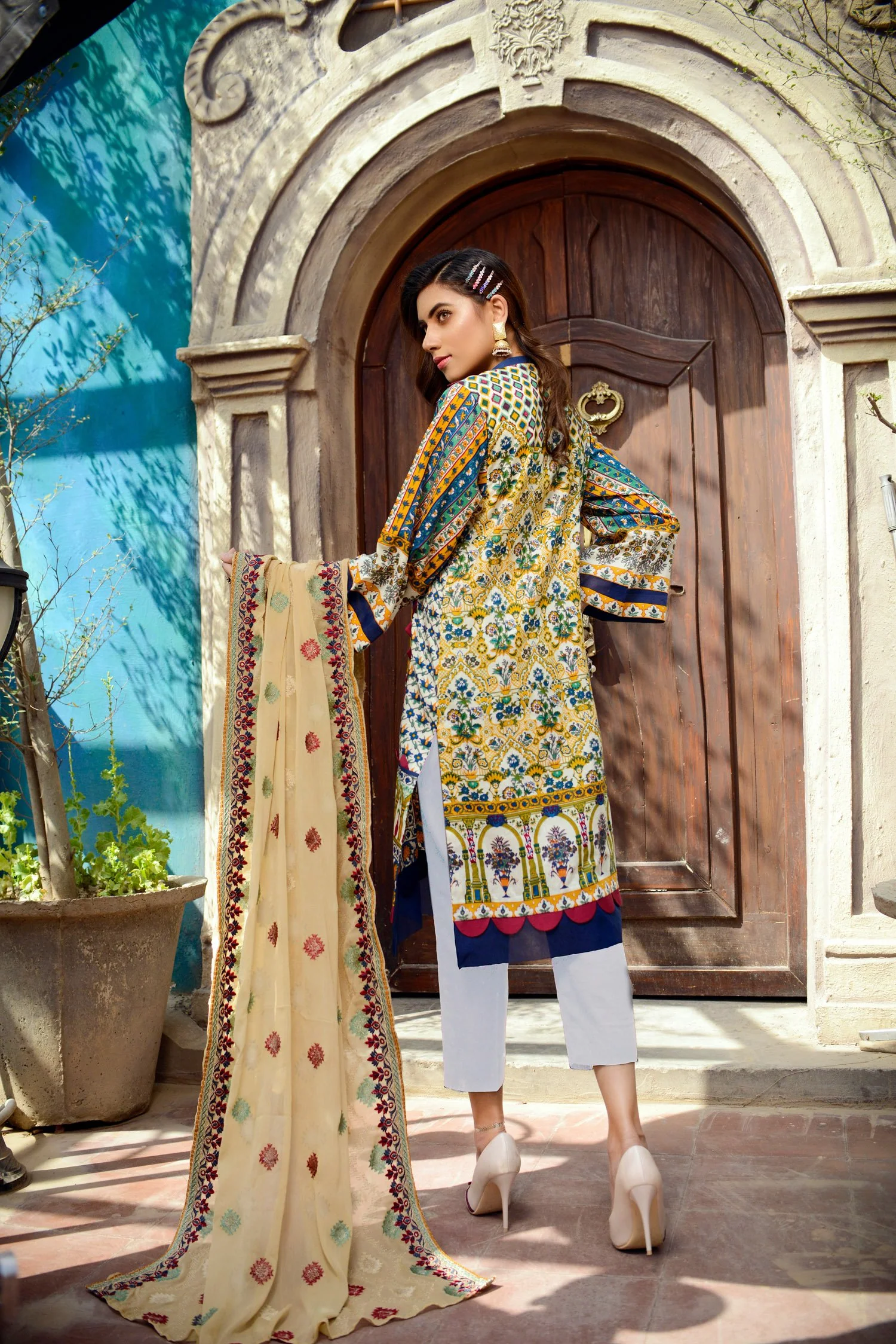 canary - Printed and Embroidered Lawn 3PC - Image 2