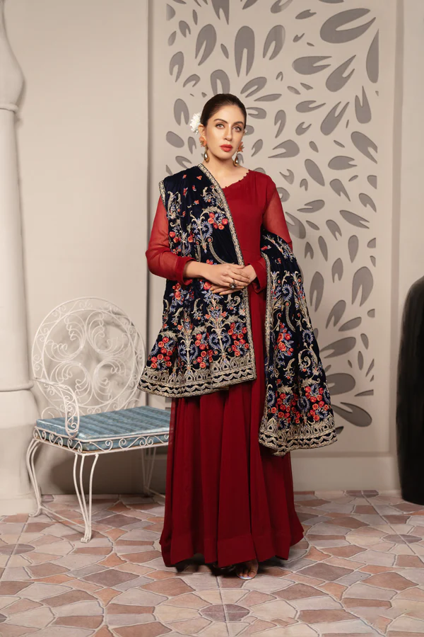 Carex - Embroidered Velvet Shawl - Image 4
