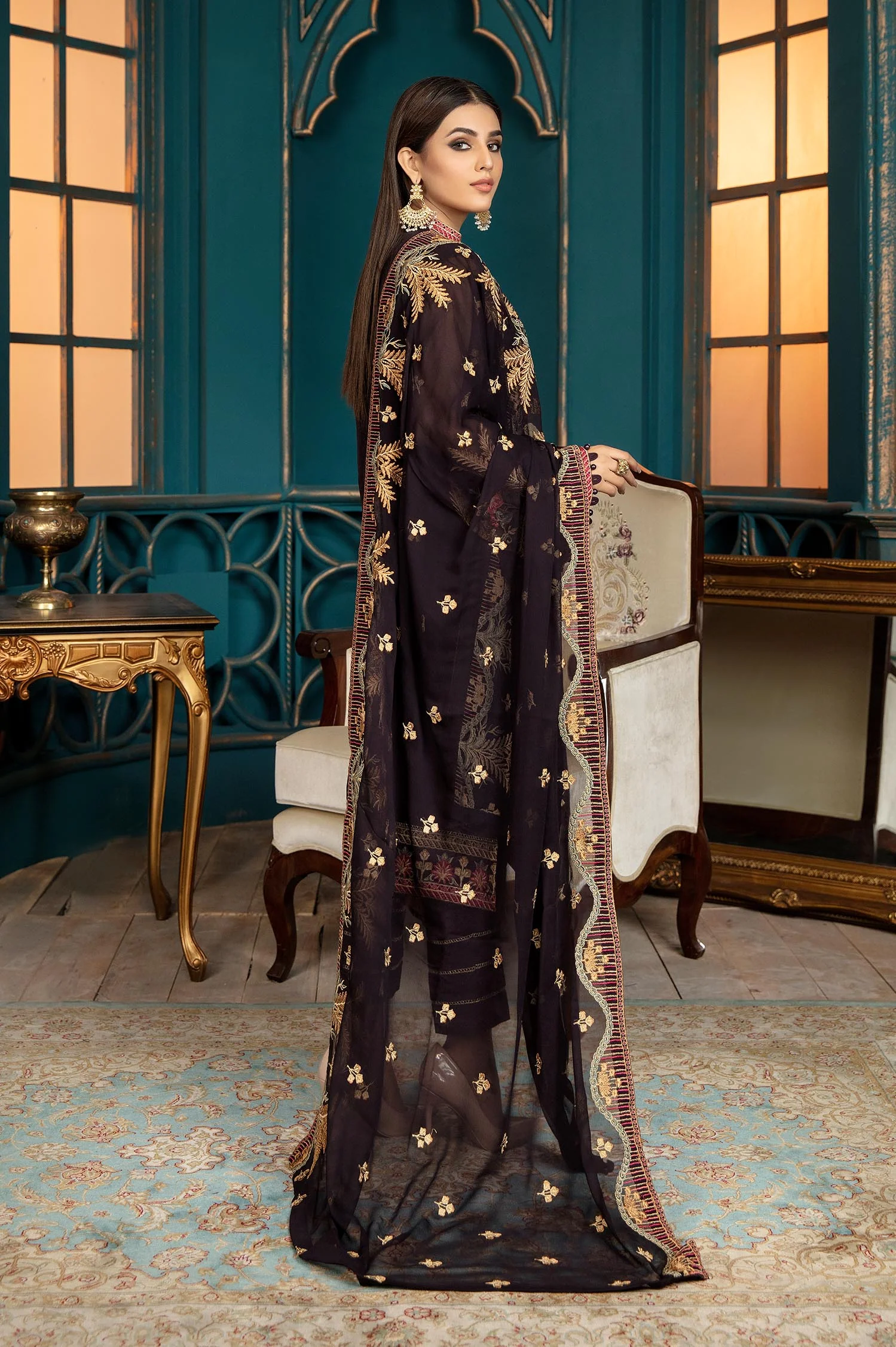 Cedar Wood - Luxury Pret 4PC - Image 2