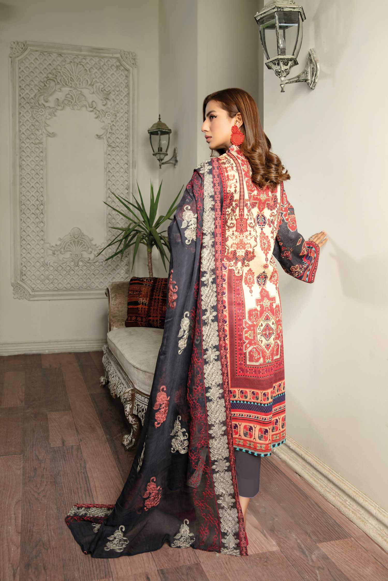 Charmin - Digital Printed & Embroidered Lawn 3 piece - Image 3