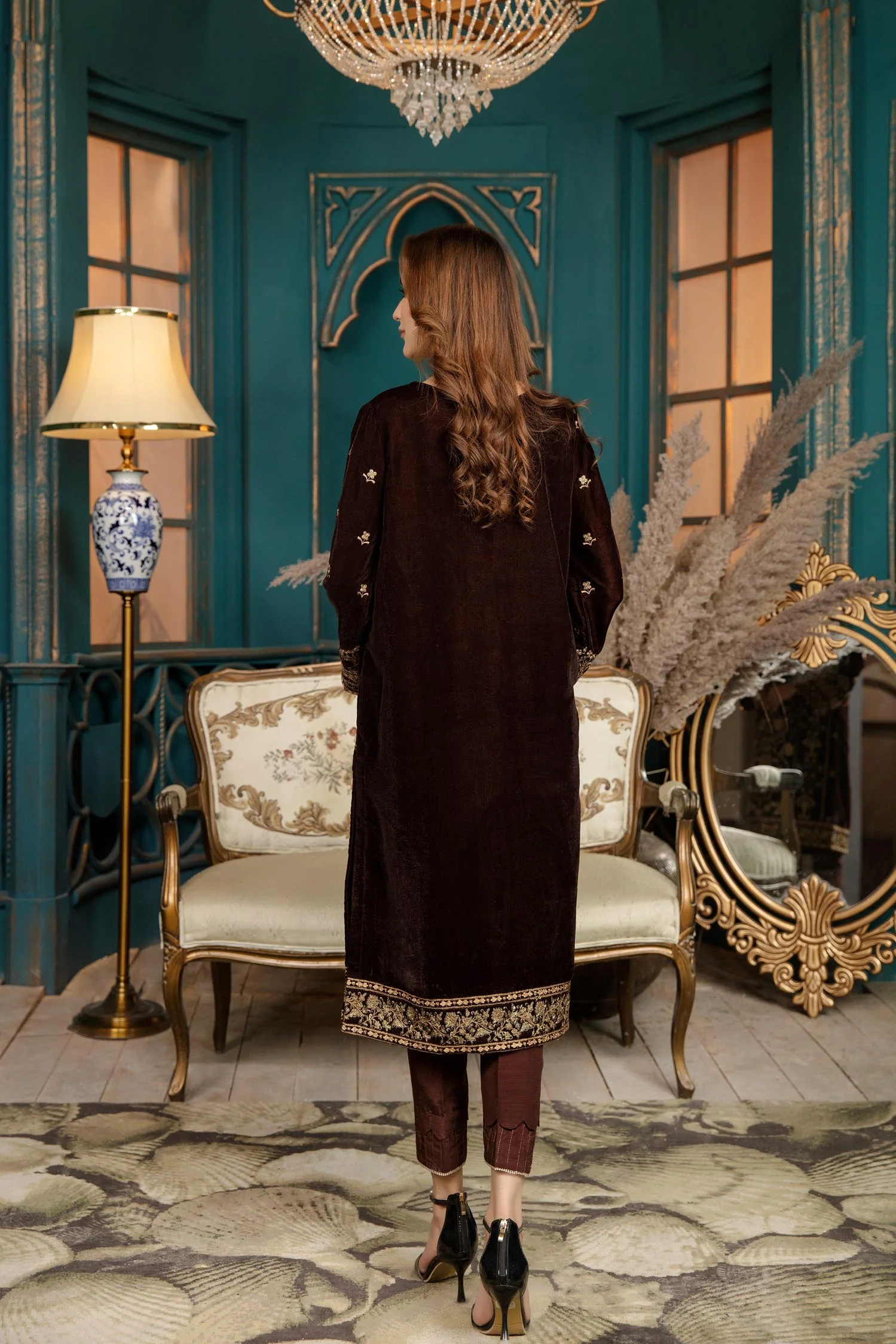 Chelin - Stitched Embroidered Velvet 2PC - Image 2