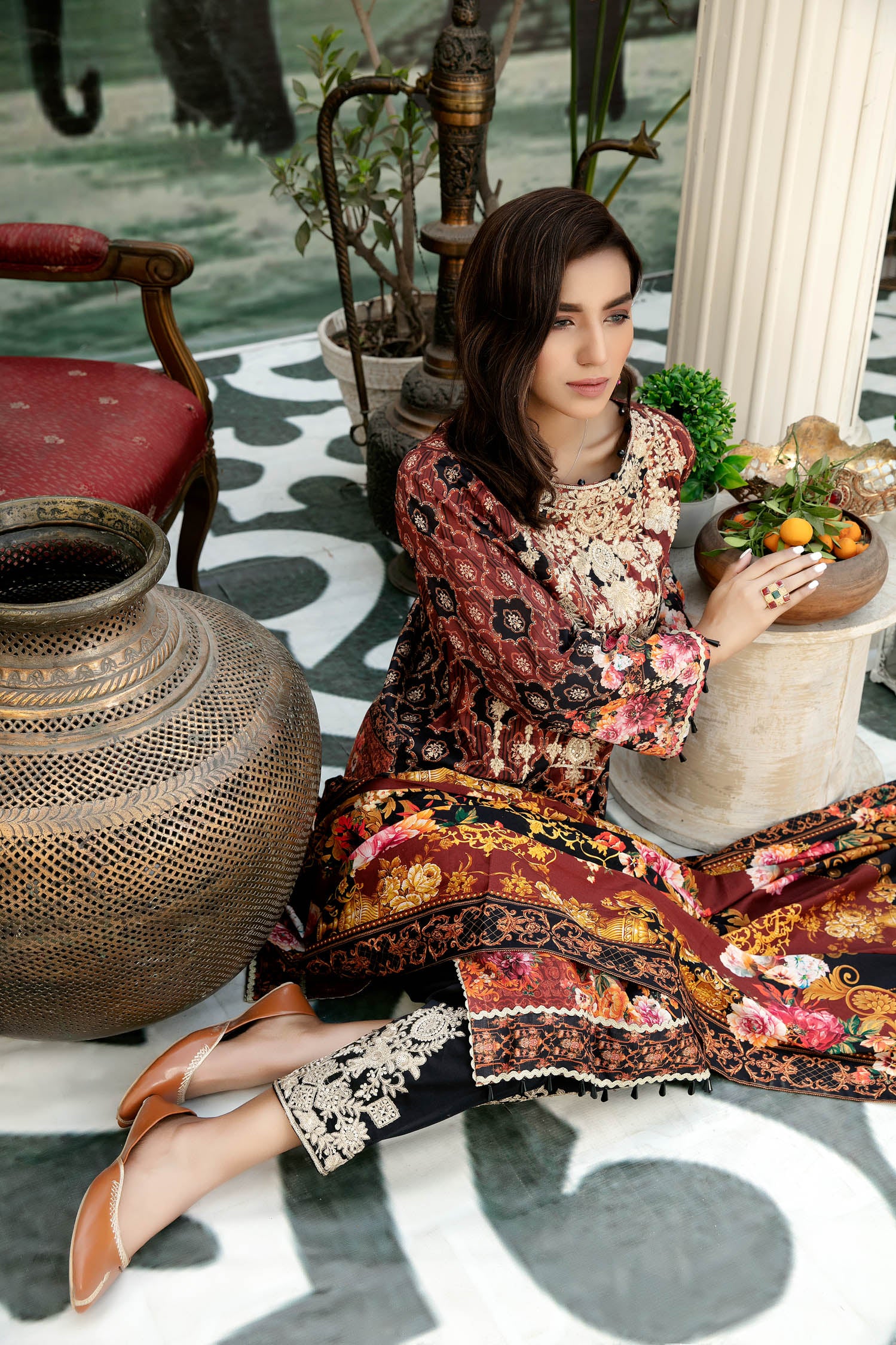 Chewin - Digital Printed & Embroidered Lawn 3PC - Image 3