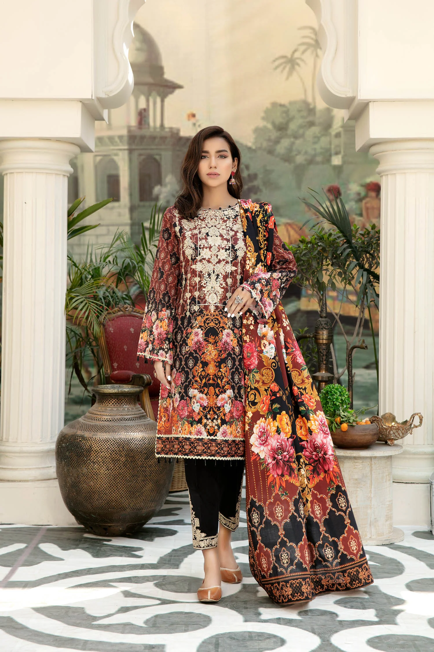 Chewin - Digital Printed & Embroidered Lawn 3PC - Image 4