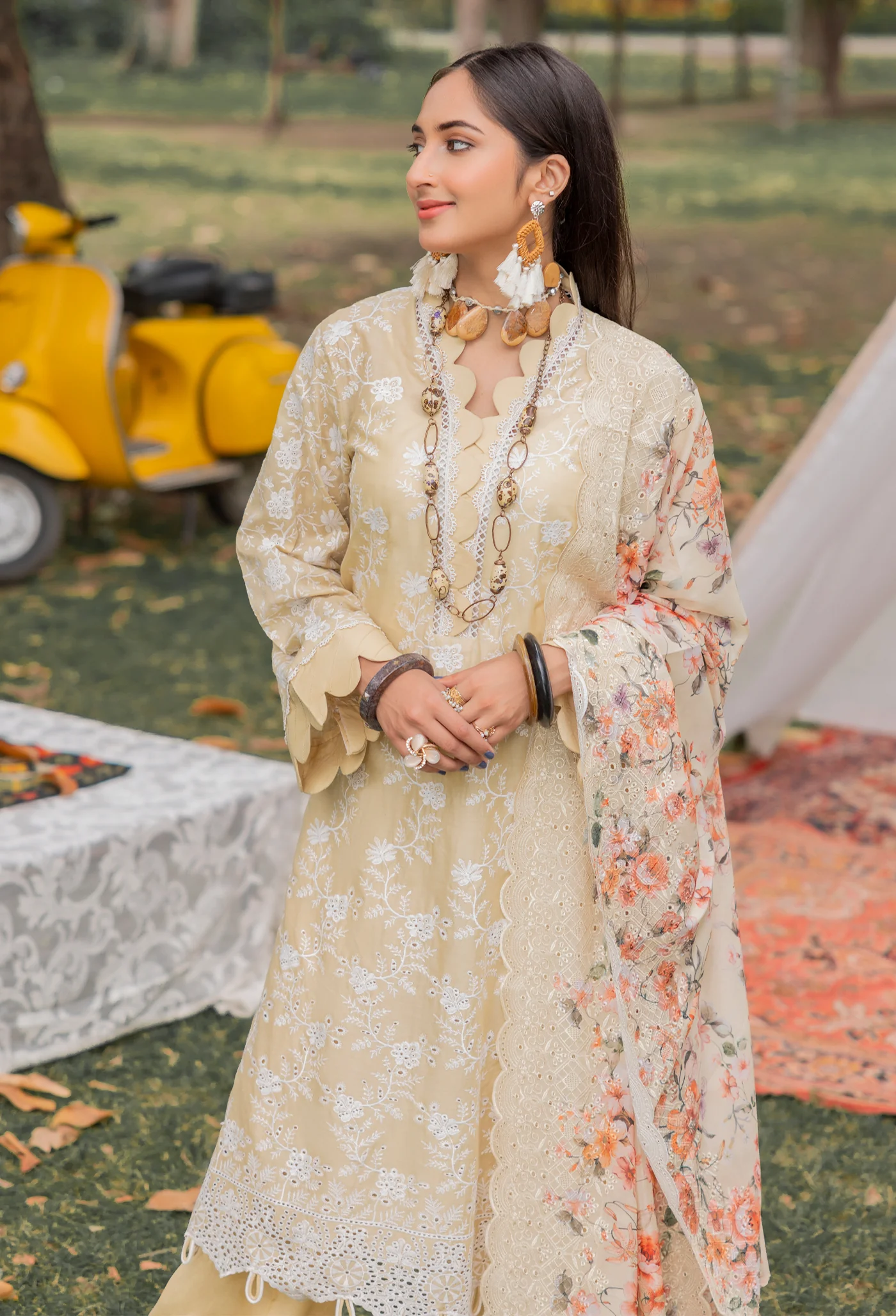 Chikankari  Ch-02 5154 - Image 4