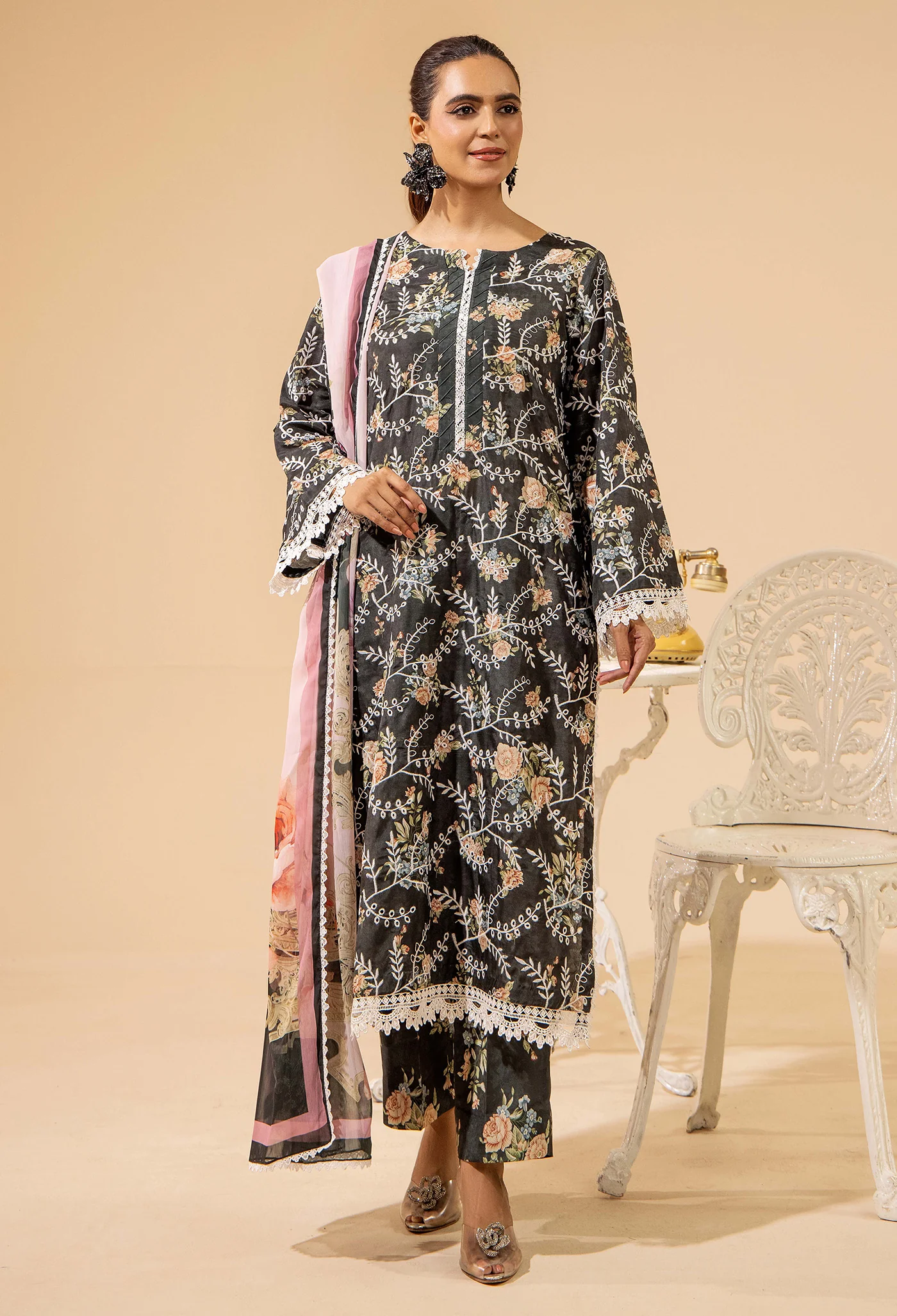 CHIKANKAARI 7594 - Image 3