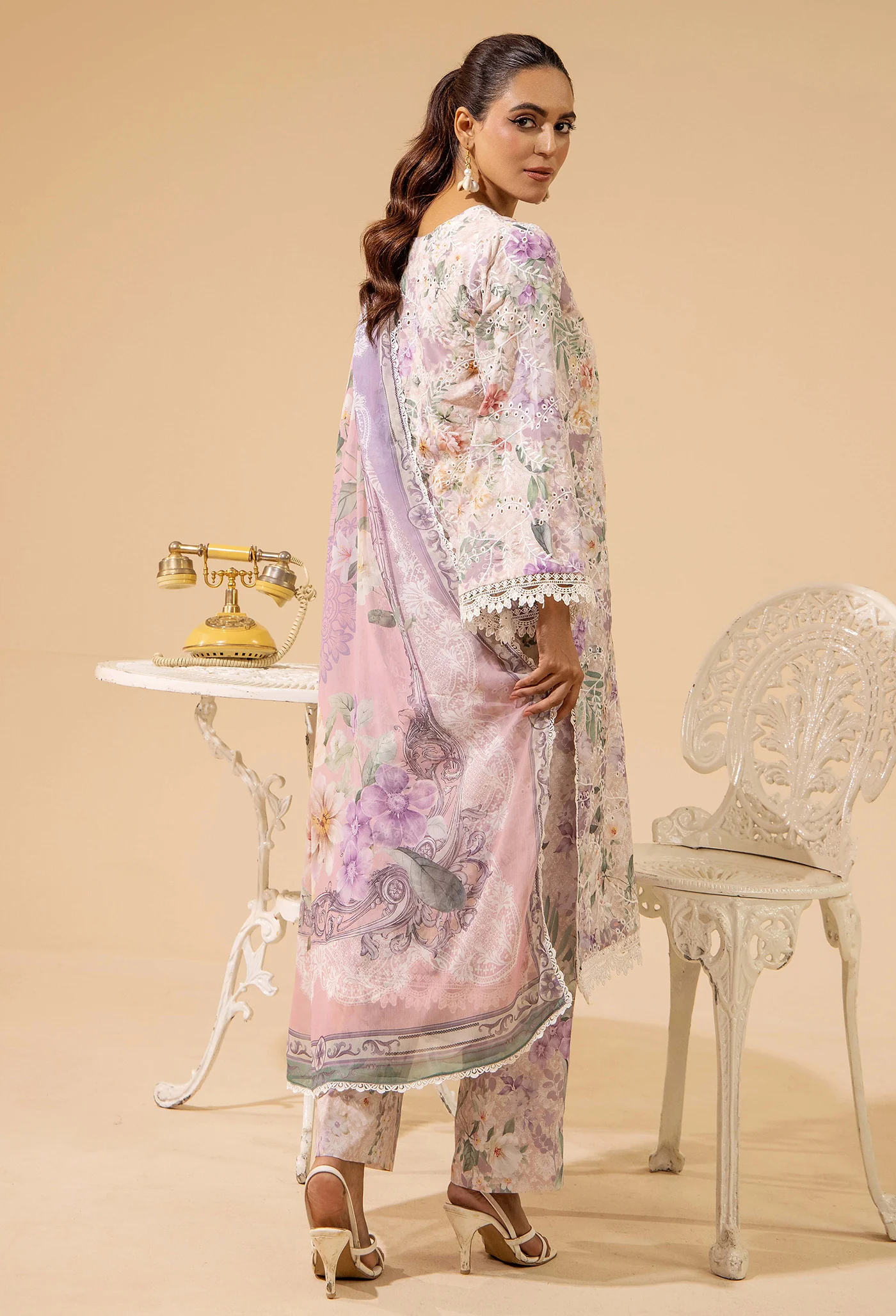 CHIKANKAARI 7597 - Image 3