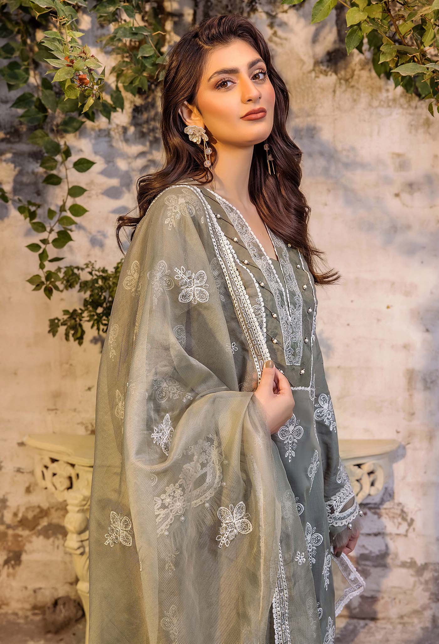 CHIKANKARI 4772 - Image 2