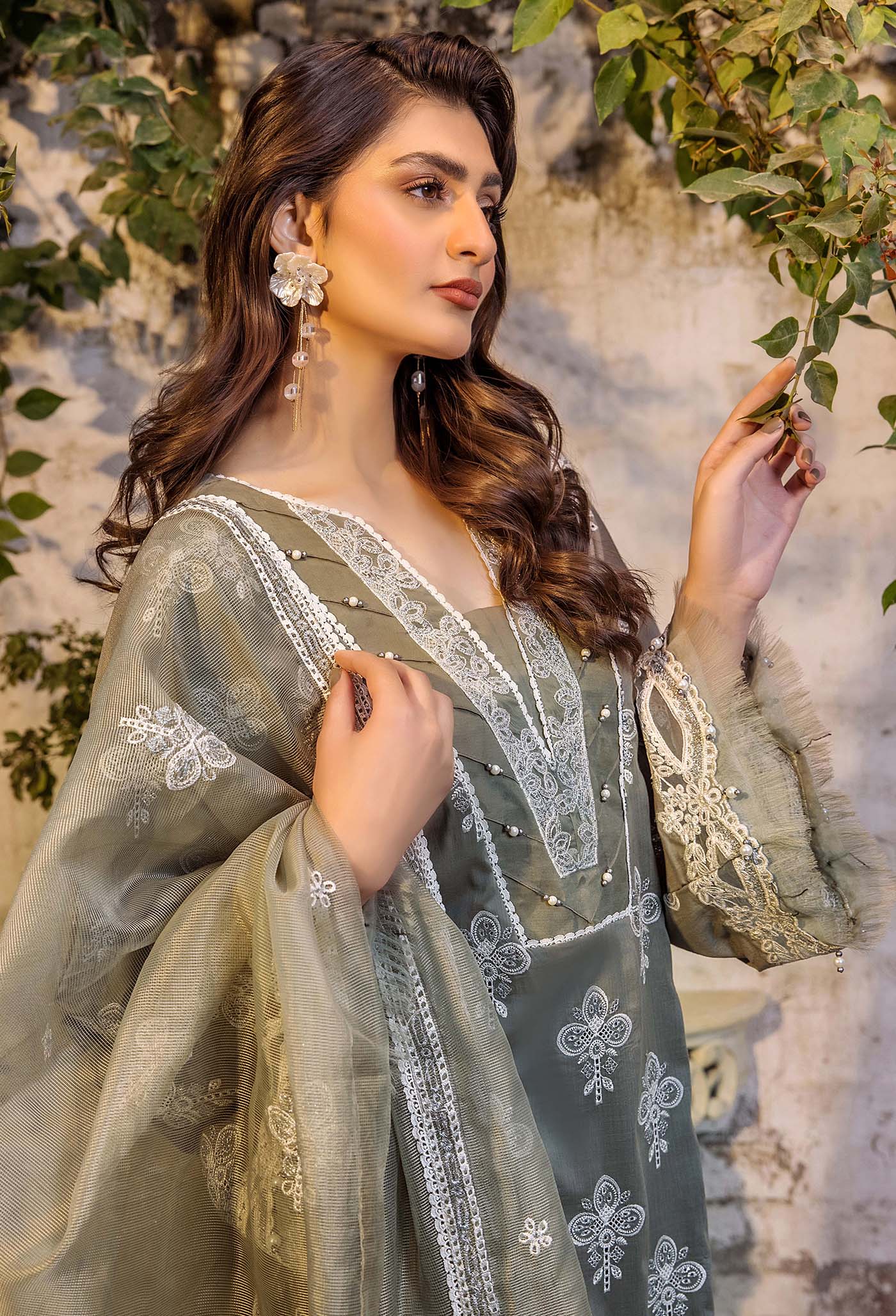 CHIKANKARI 4772 - Image 4